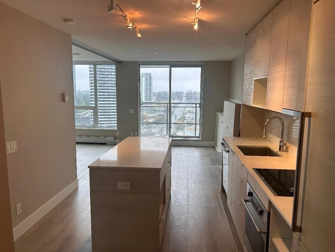2508 13398 104 Avenue