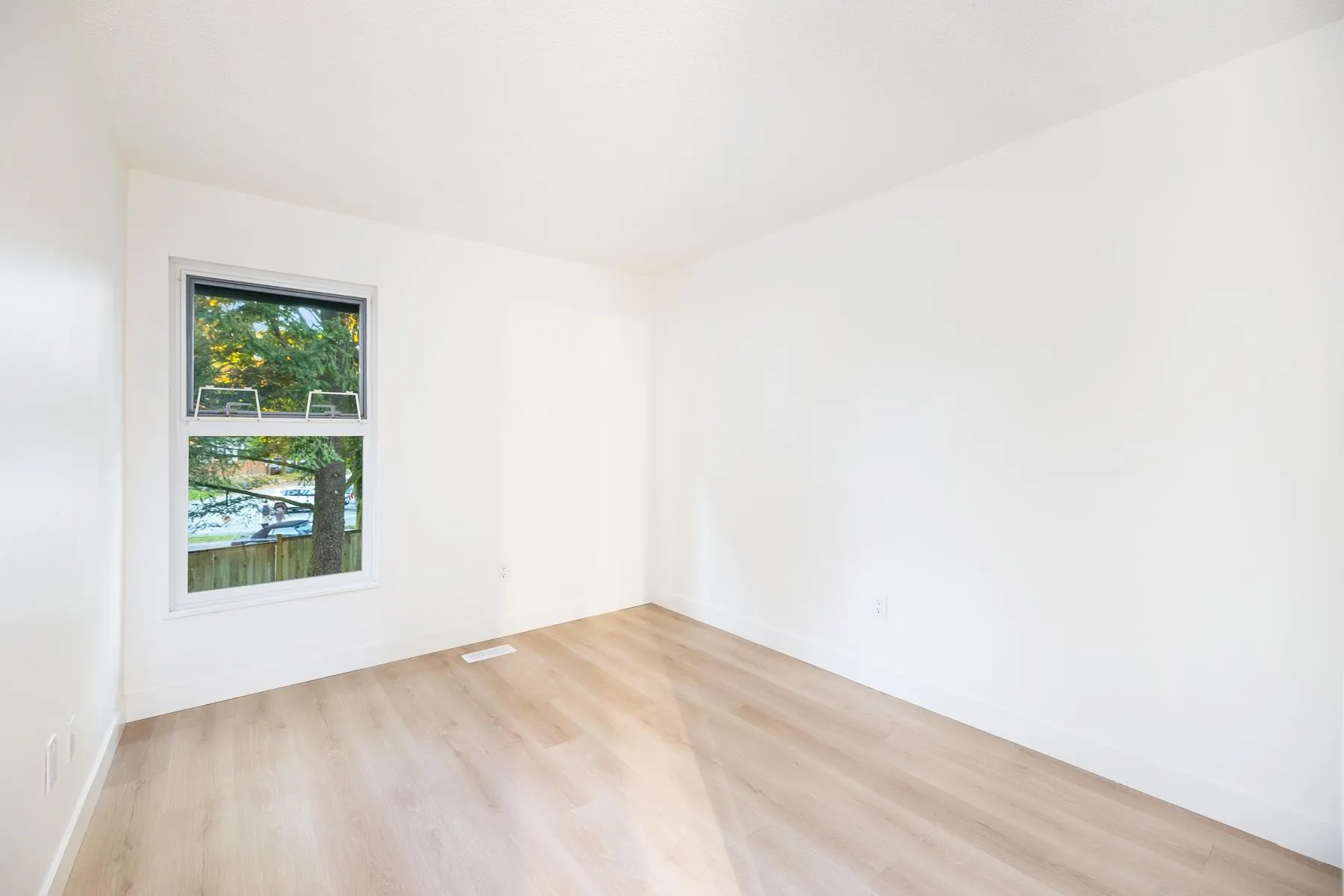 473 Carlsen Place