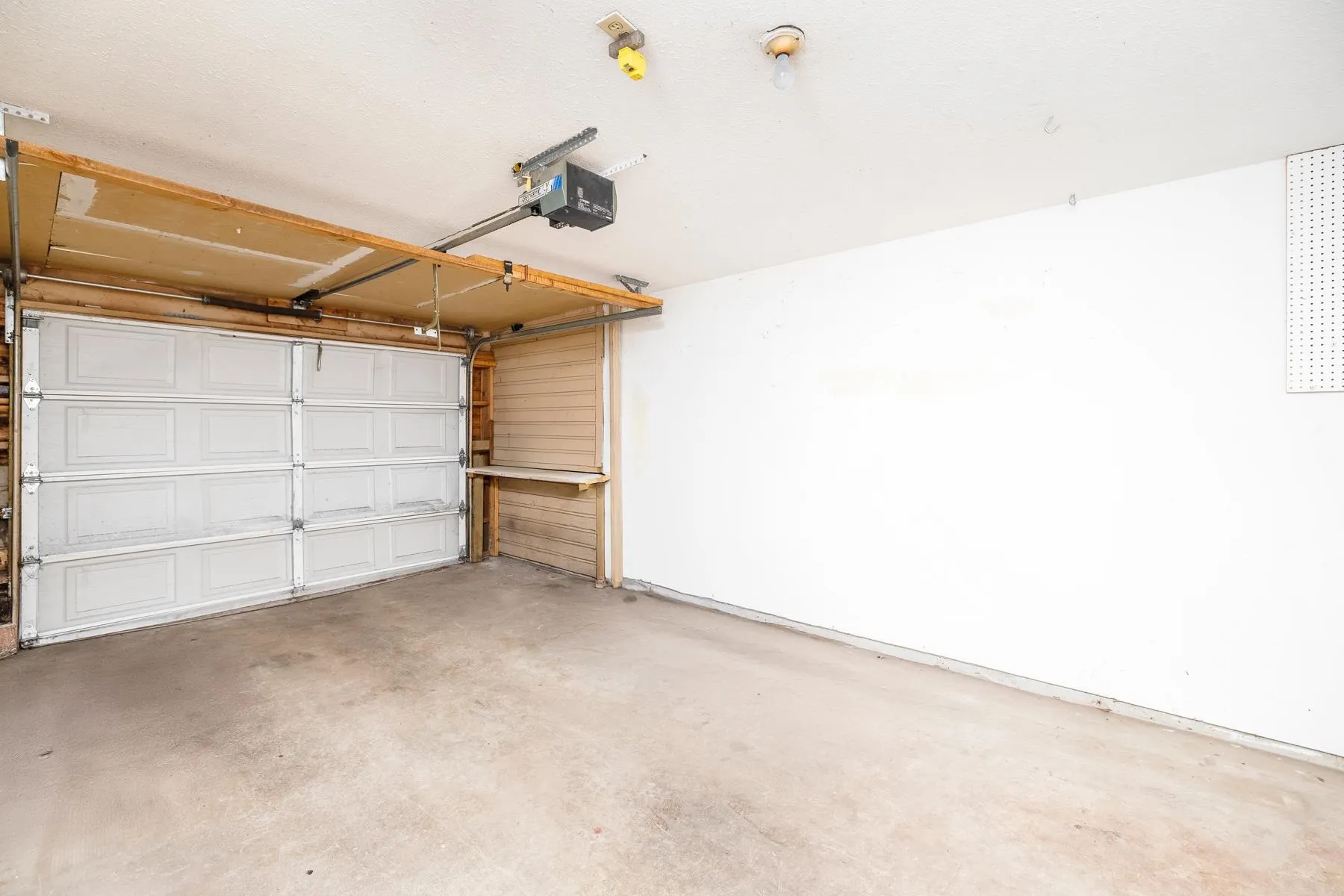 473 Carlsen Place