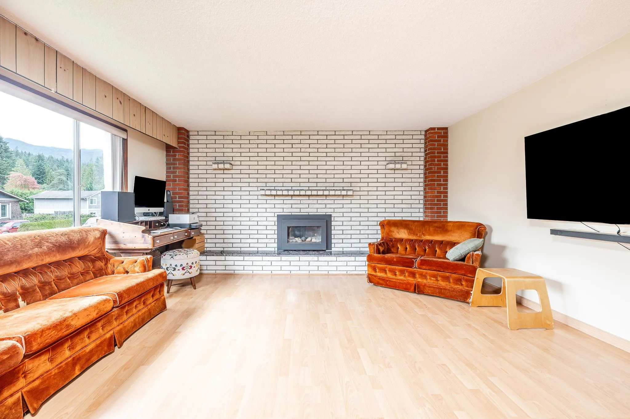 2332 Argyle Crescent