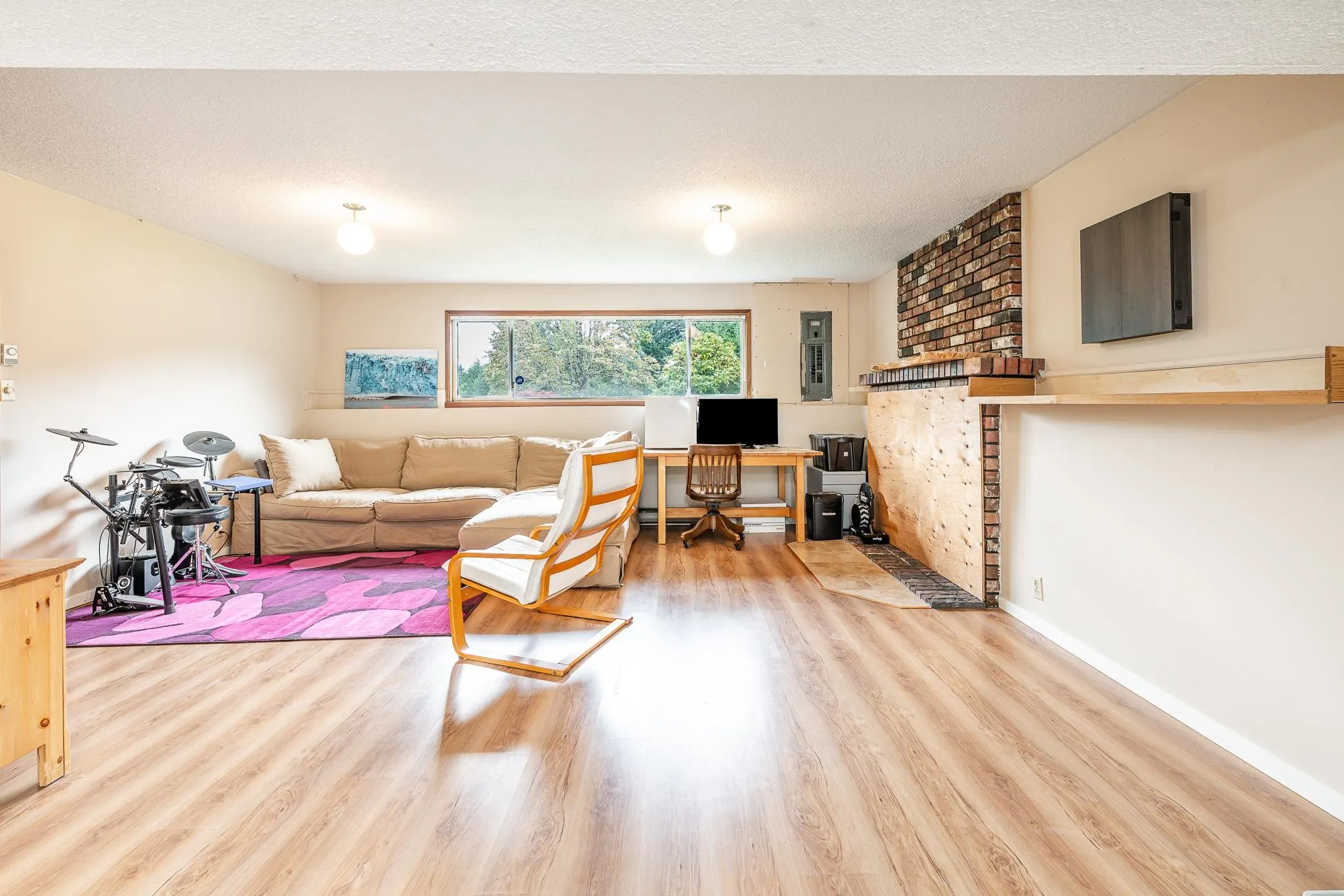 2332 Argyle Crescent