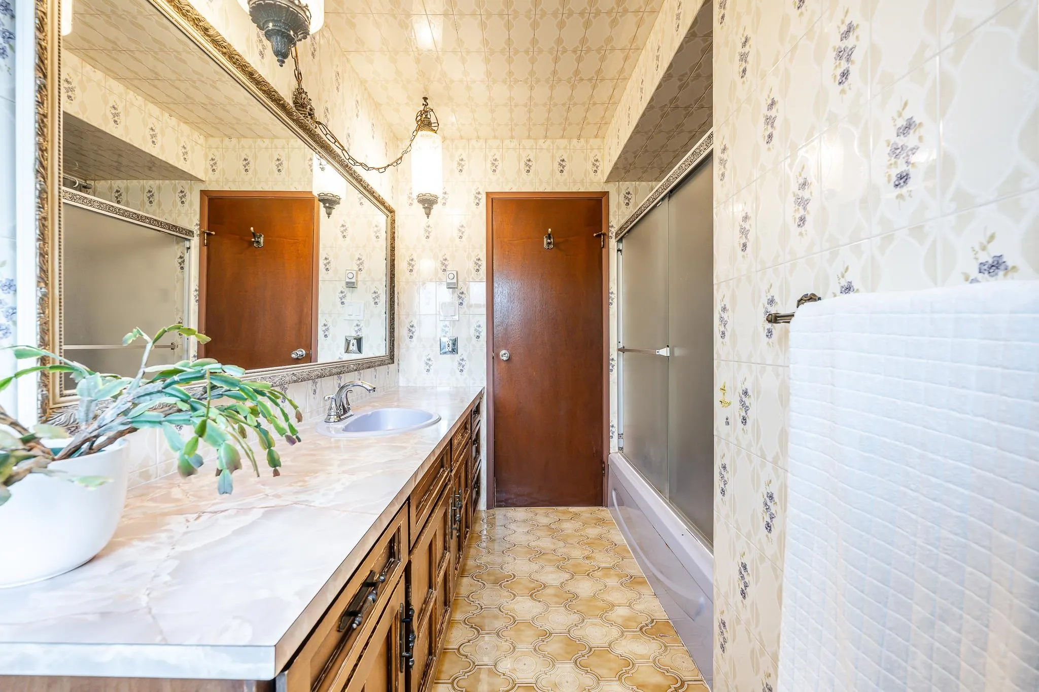 2332 Argyle Crescent