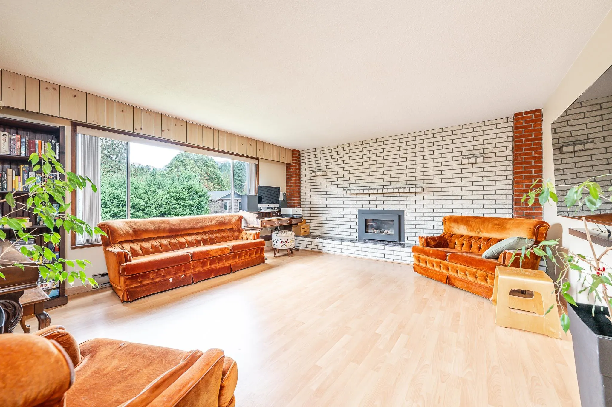 2332 Argyle Crescent