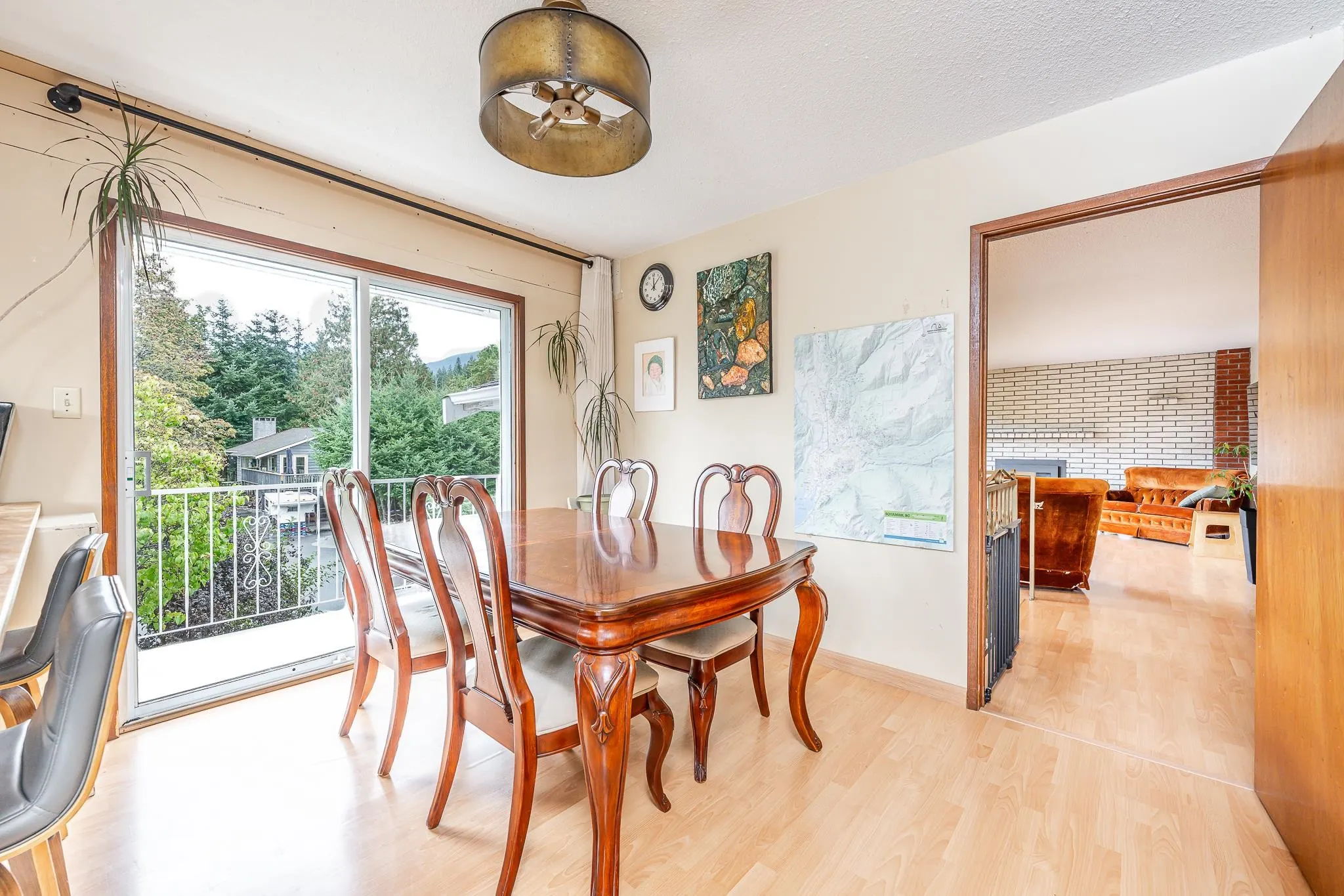 2332 Argyle Crescent