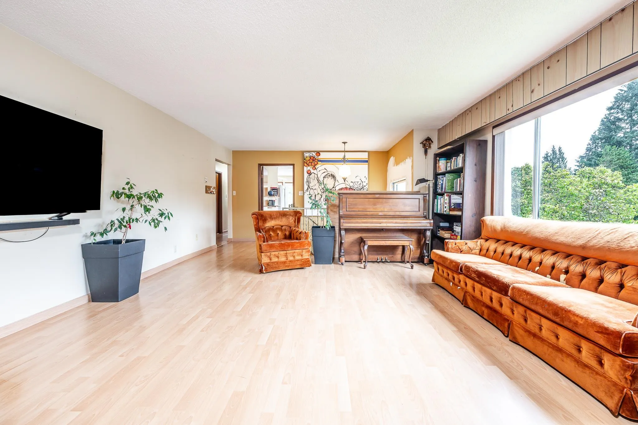 2332 Argyle Crescent