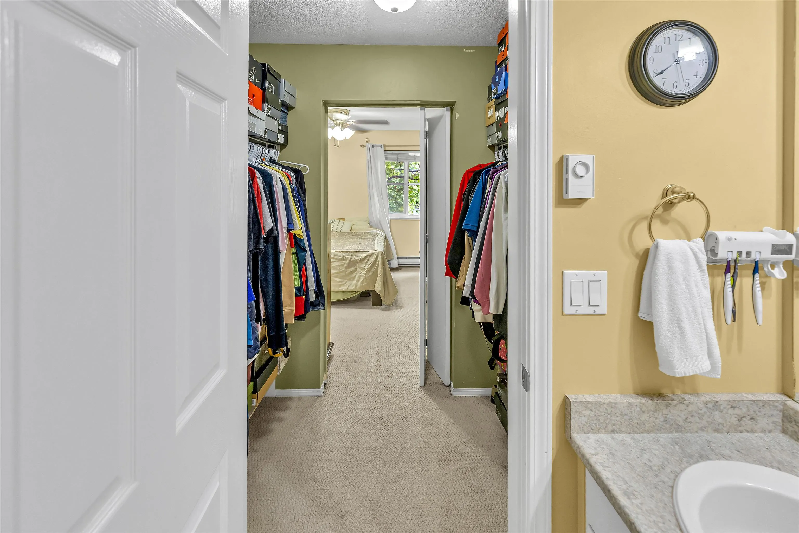 204 2435 Center Street