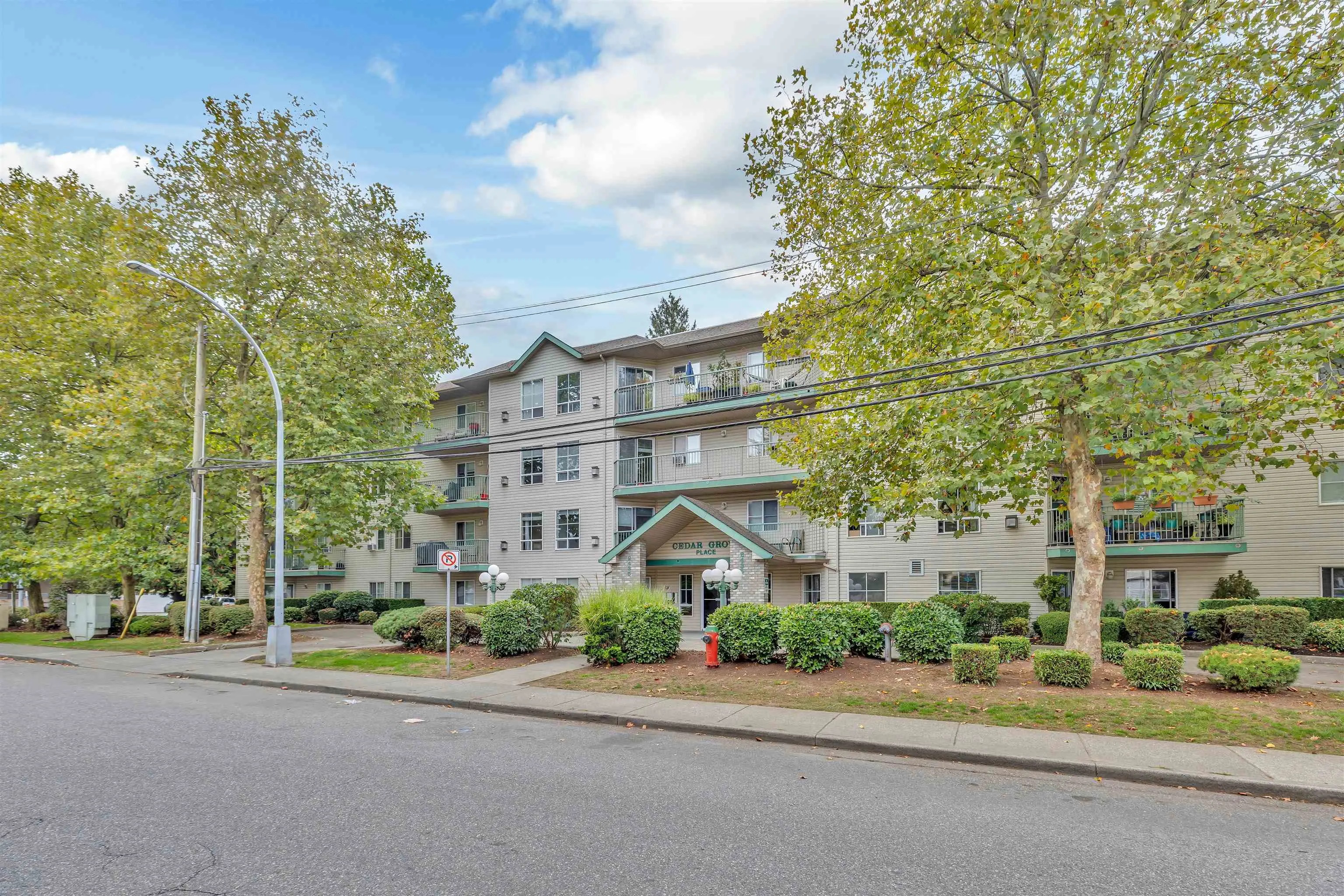 204 2435 Center Street