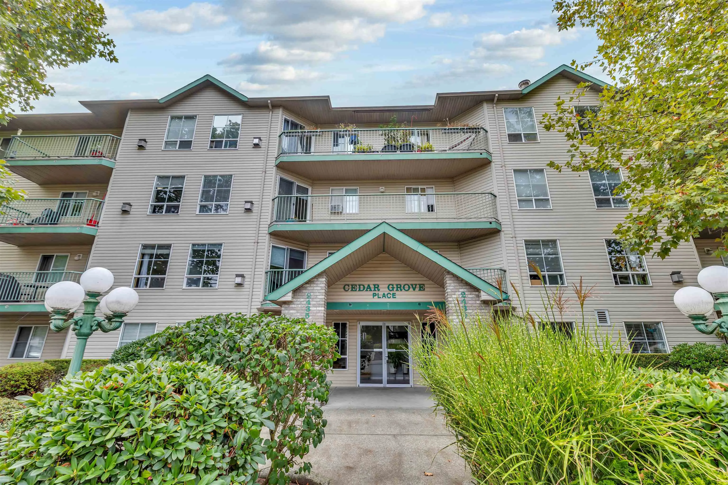 204 2435 Center Street