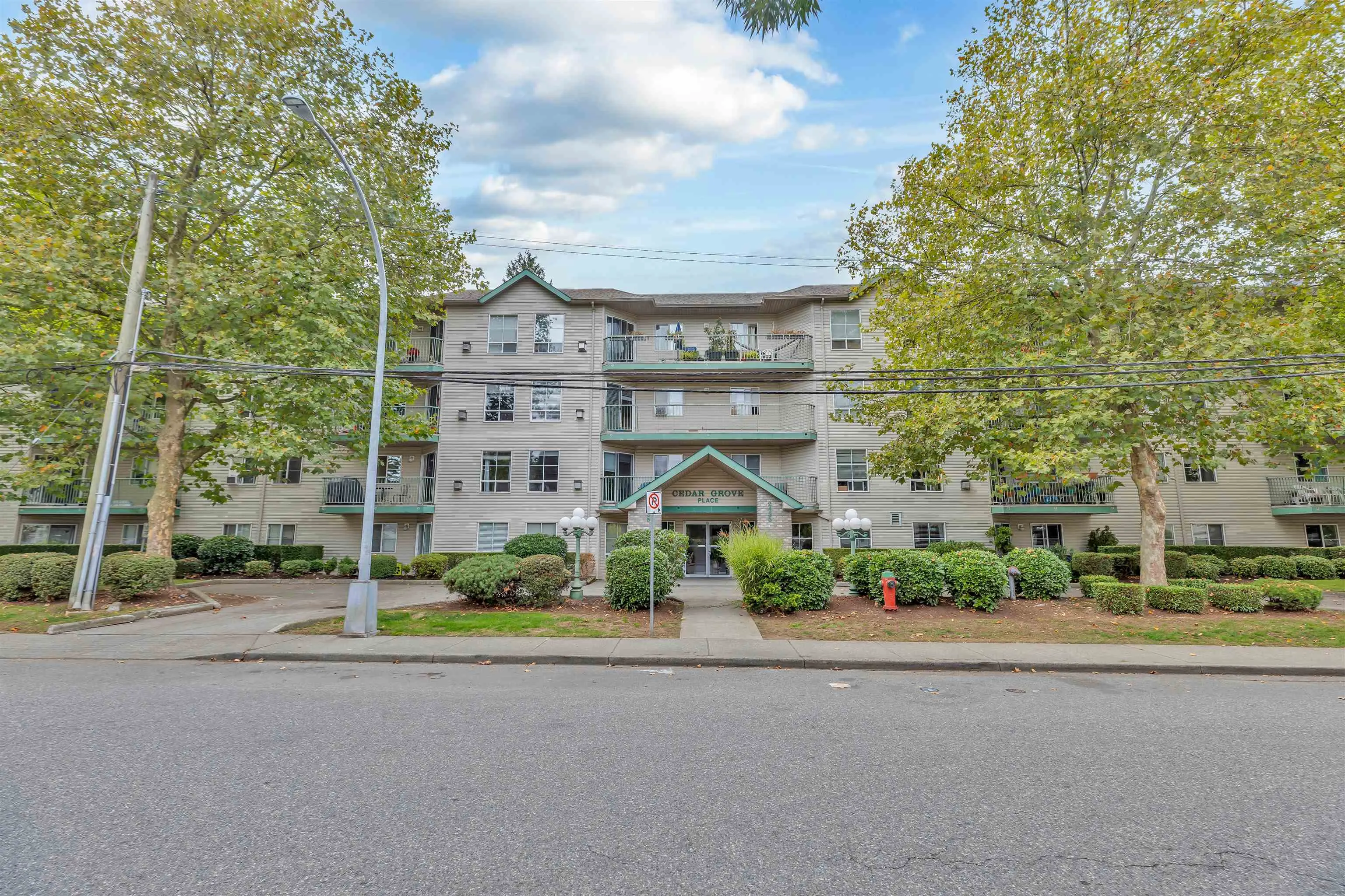 204 2435 Center Street