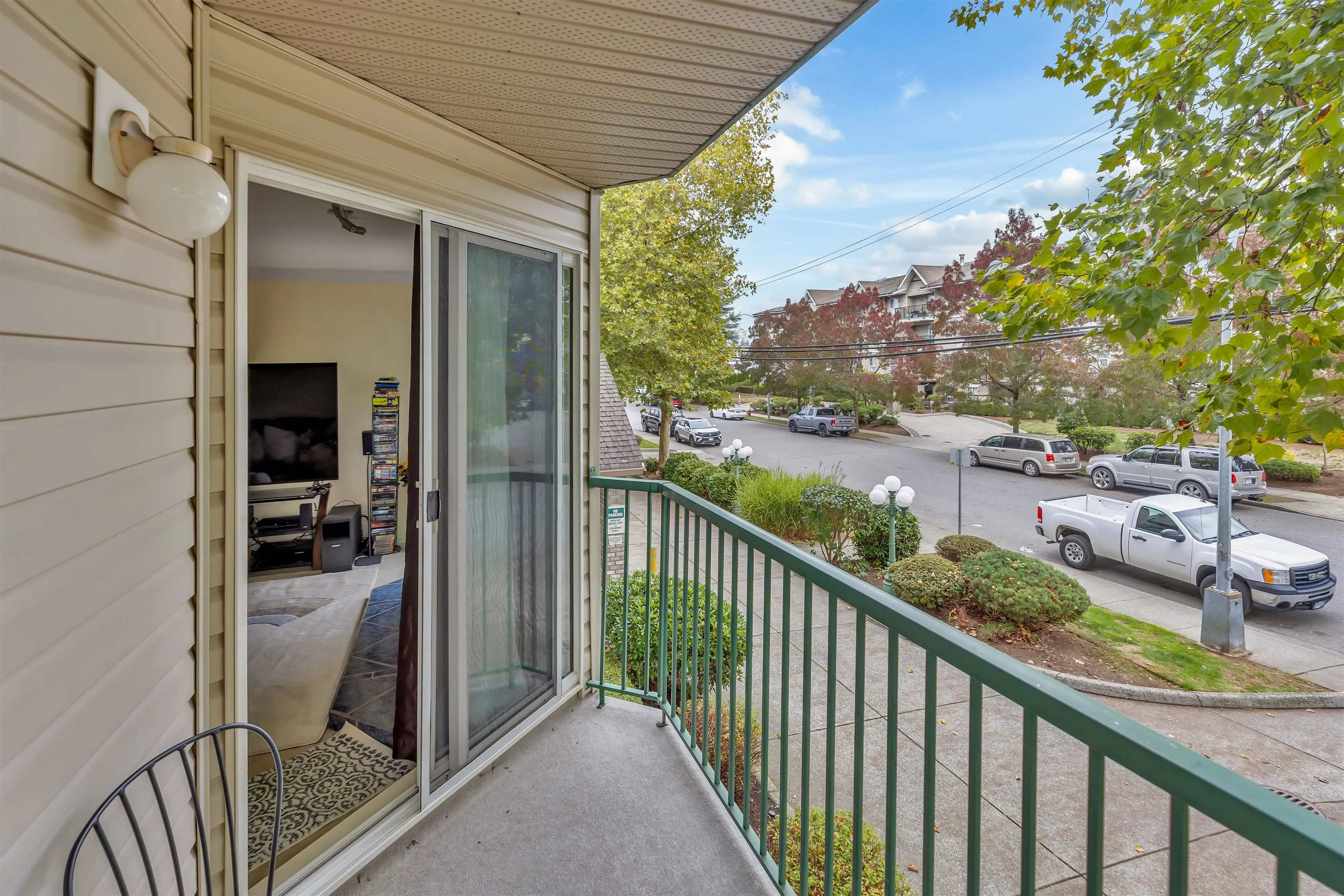 204 2435 Center Street