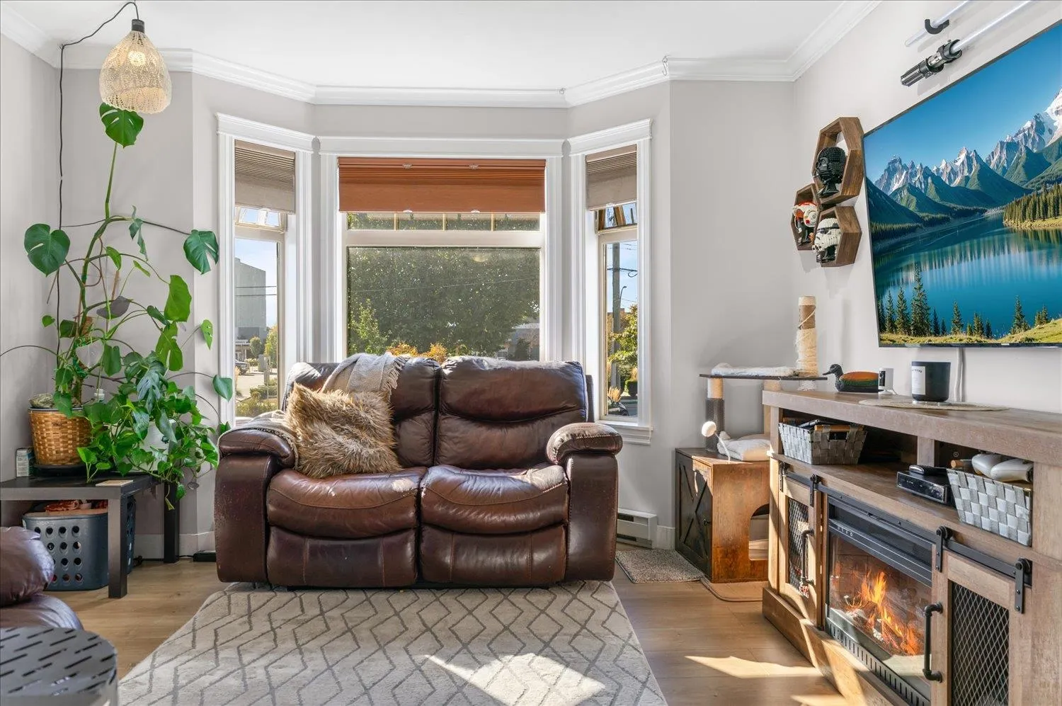 106 45535 Spadina Avenue