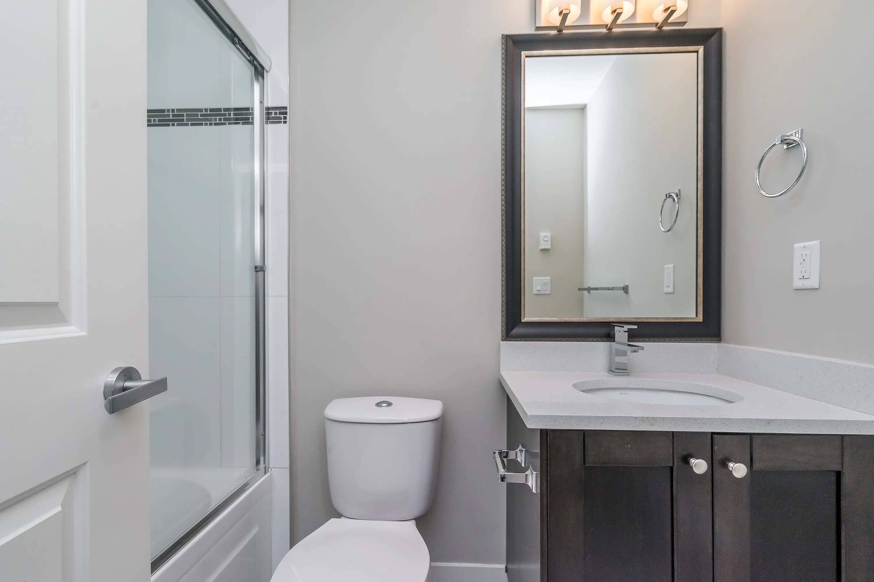10 2950 Lefeuvre Road