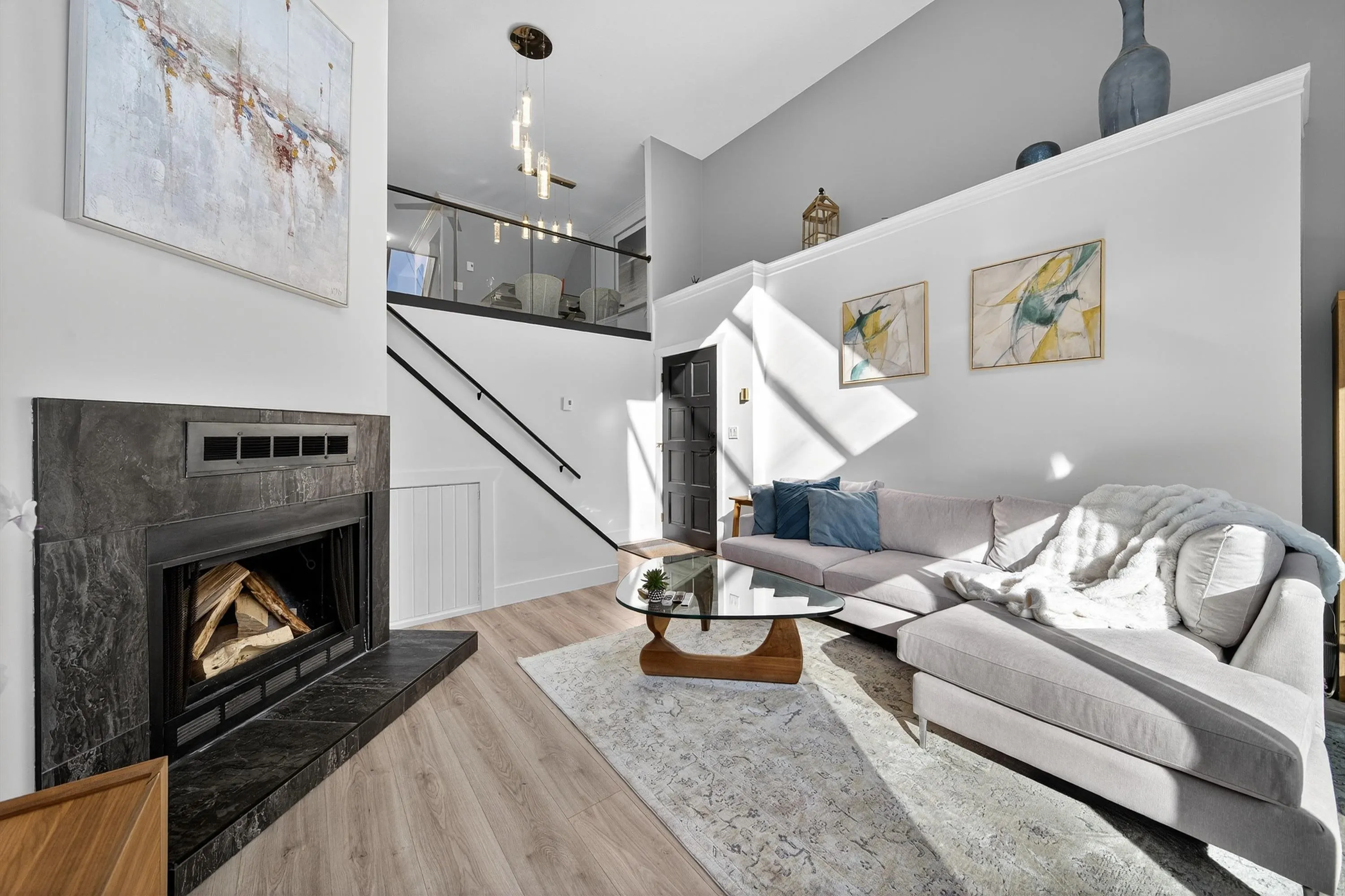 11 15971 Marine Drive