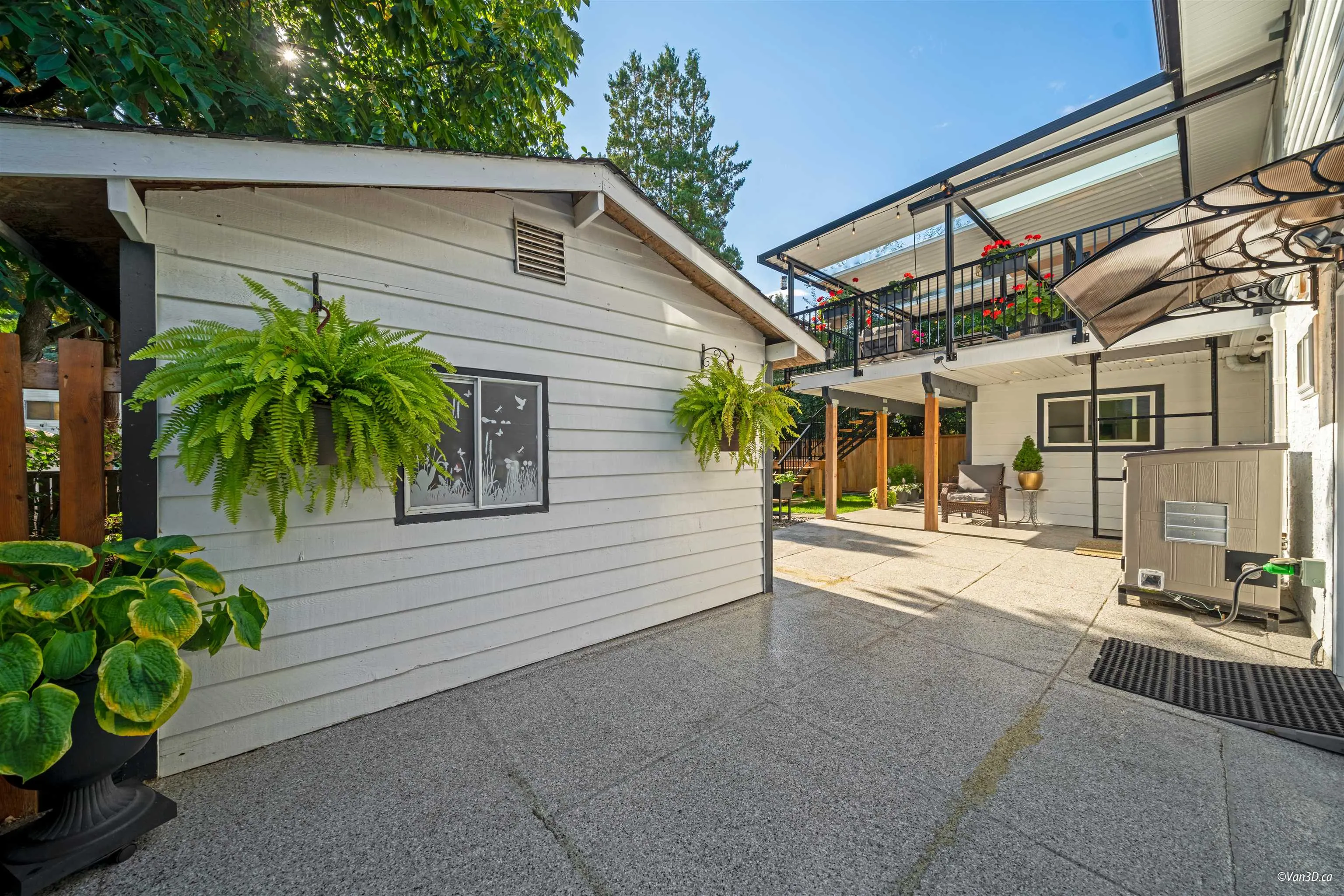 1564 Coquitlam Avenue