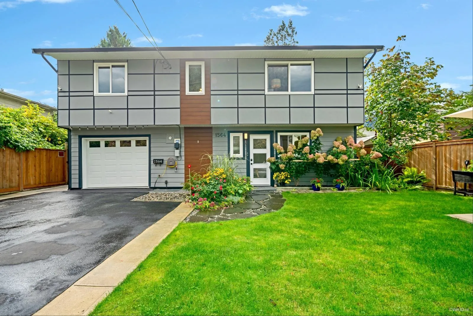 1564 Coquitlam Avenue