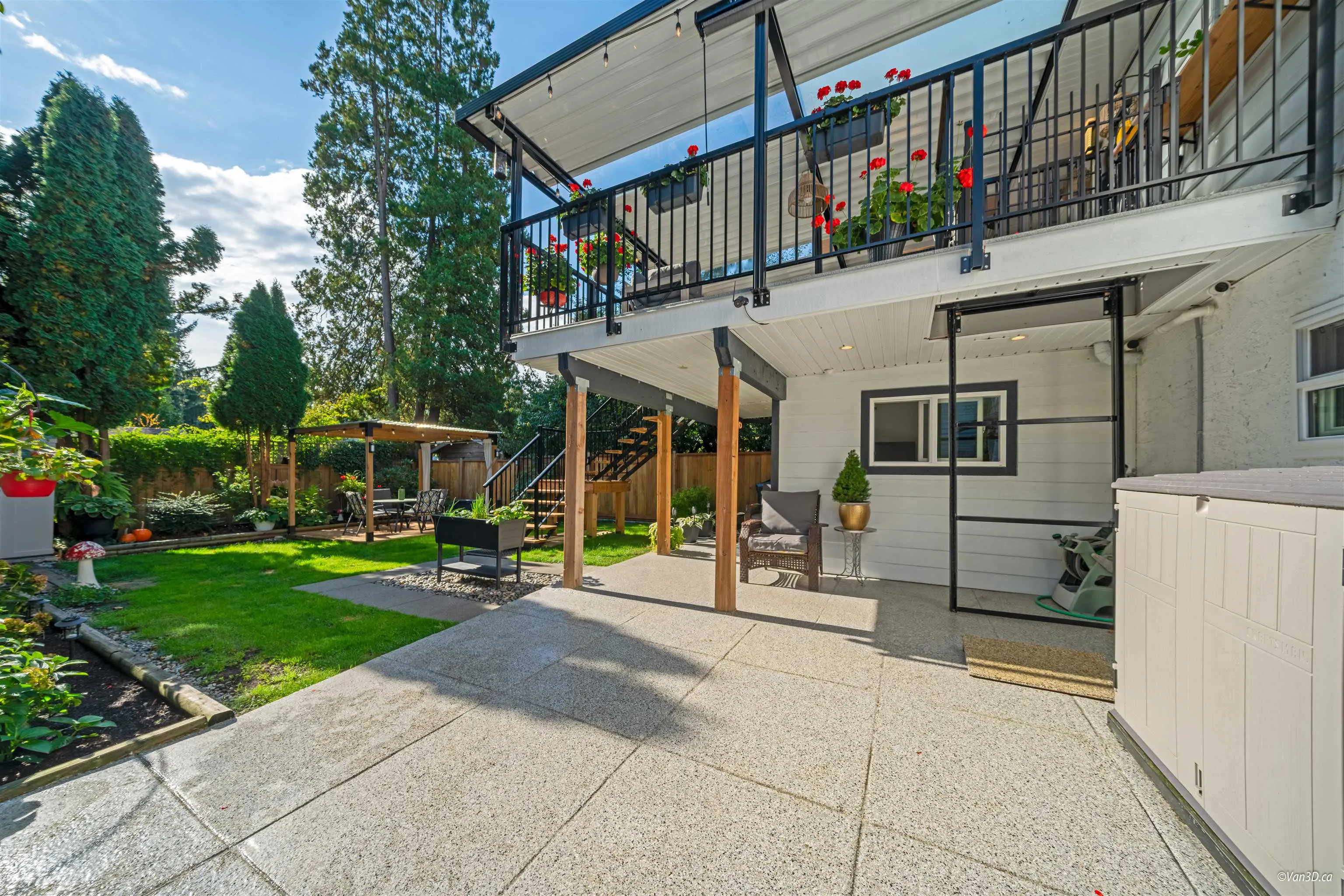 1564 Coquitlam Avenue