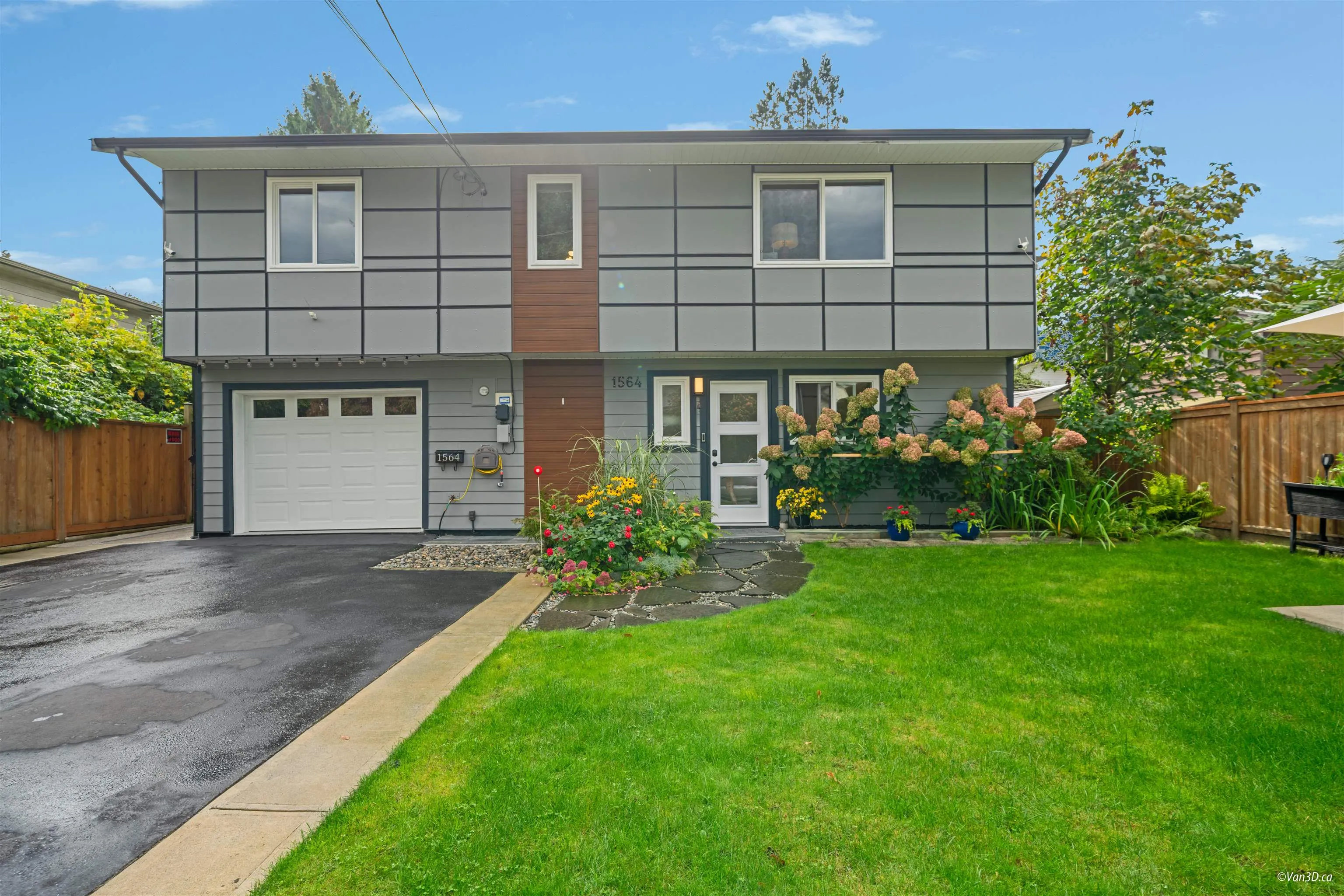 1564 Coquitlam Avenue
