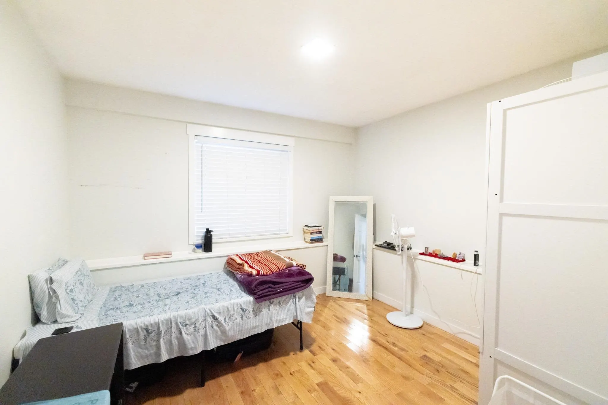 11585 Royal Crescent