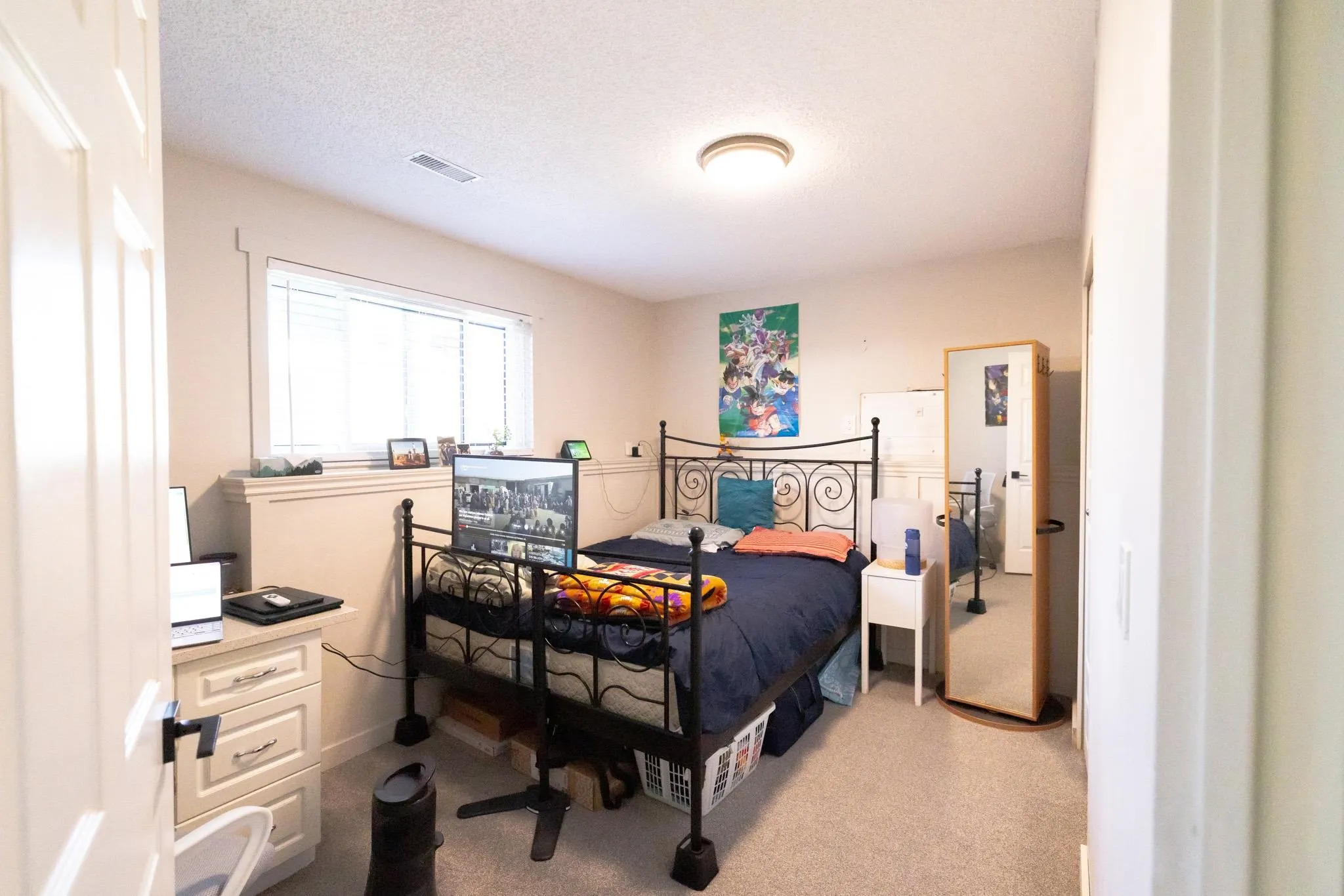 11585 Royal Crescent