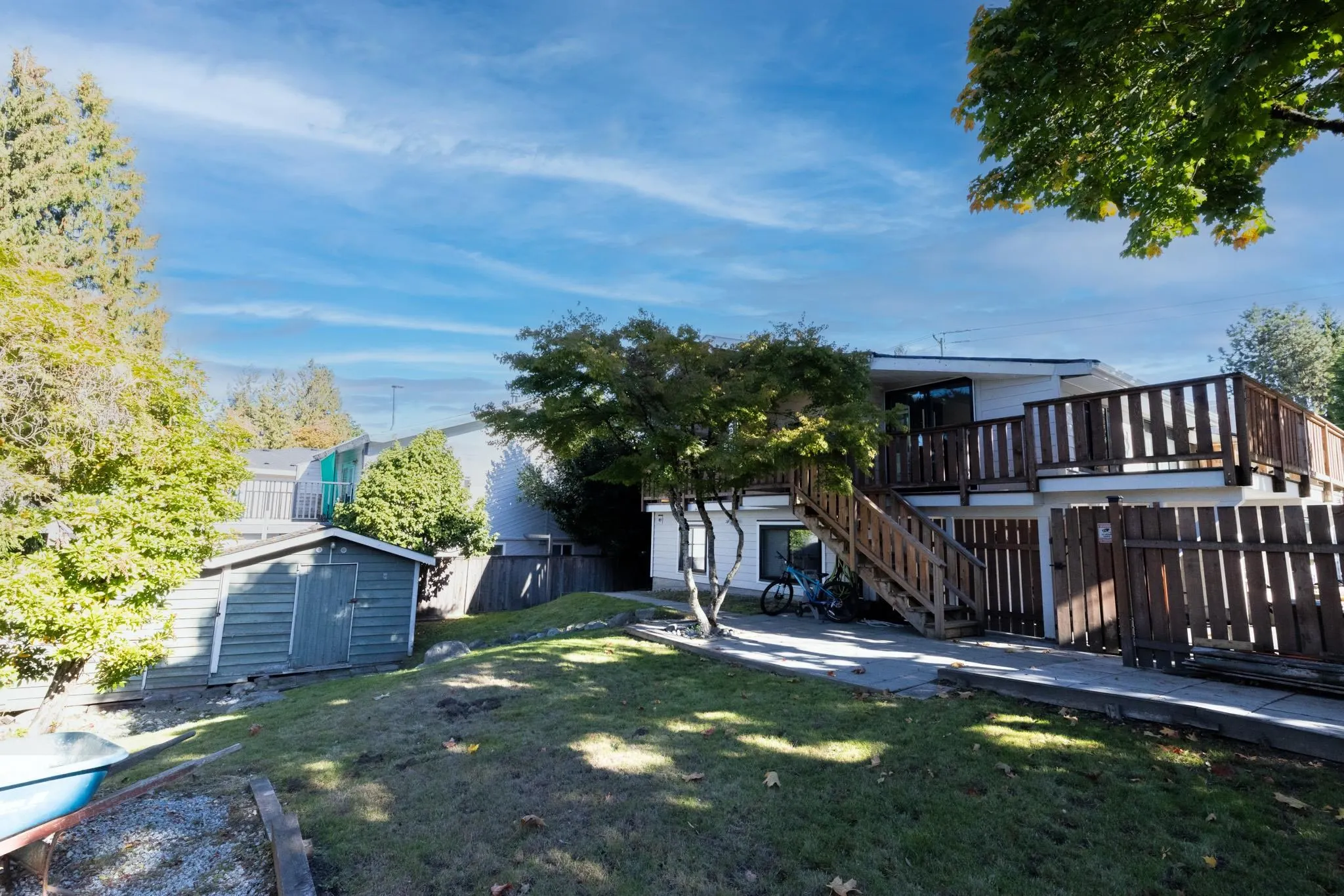 11585 Royal Crescent