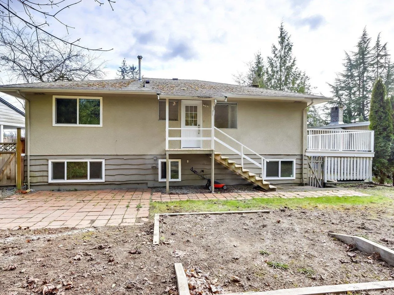 2984 Plymouth Drive