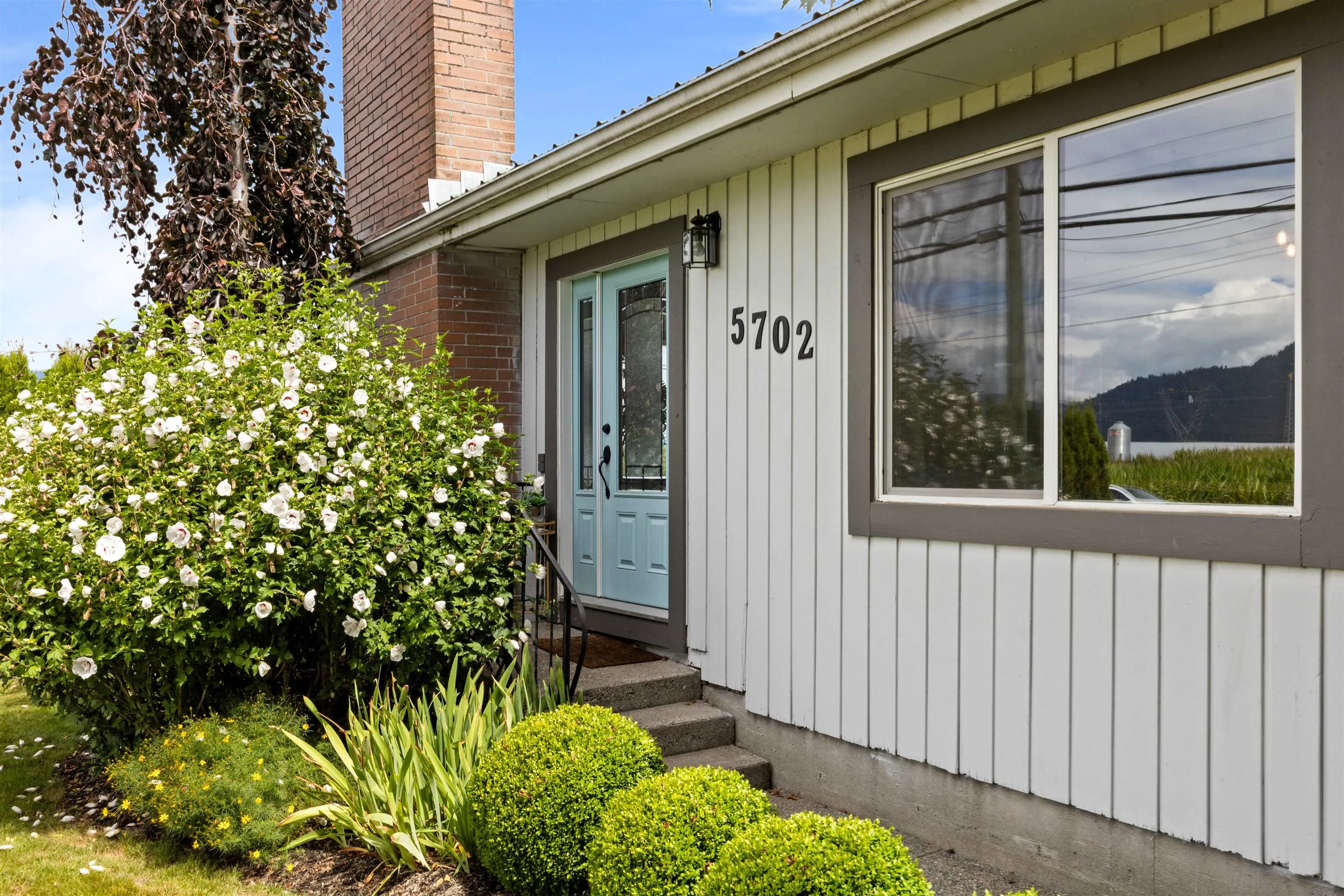 5702 Sumas Prairie Road