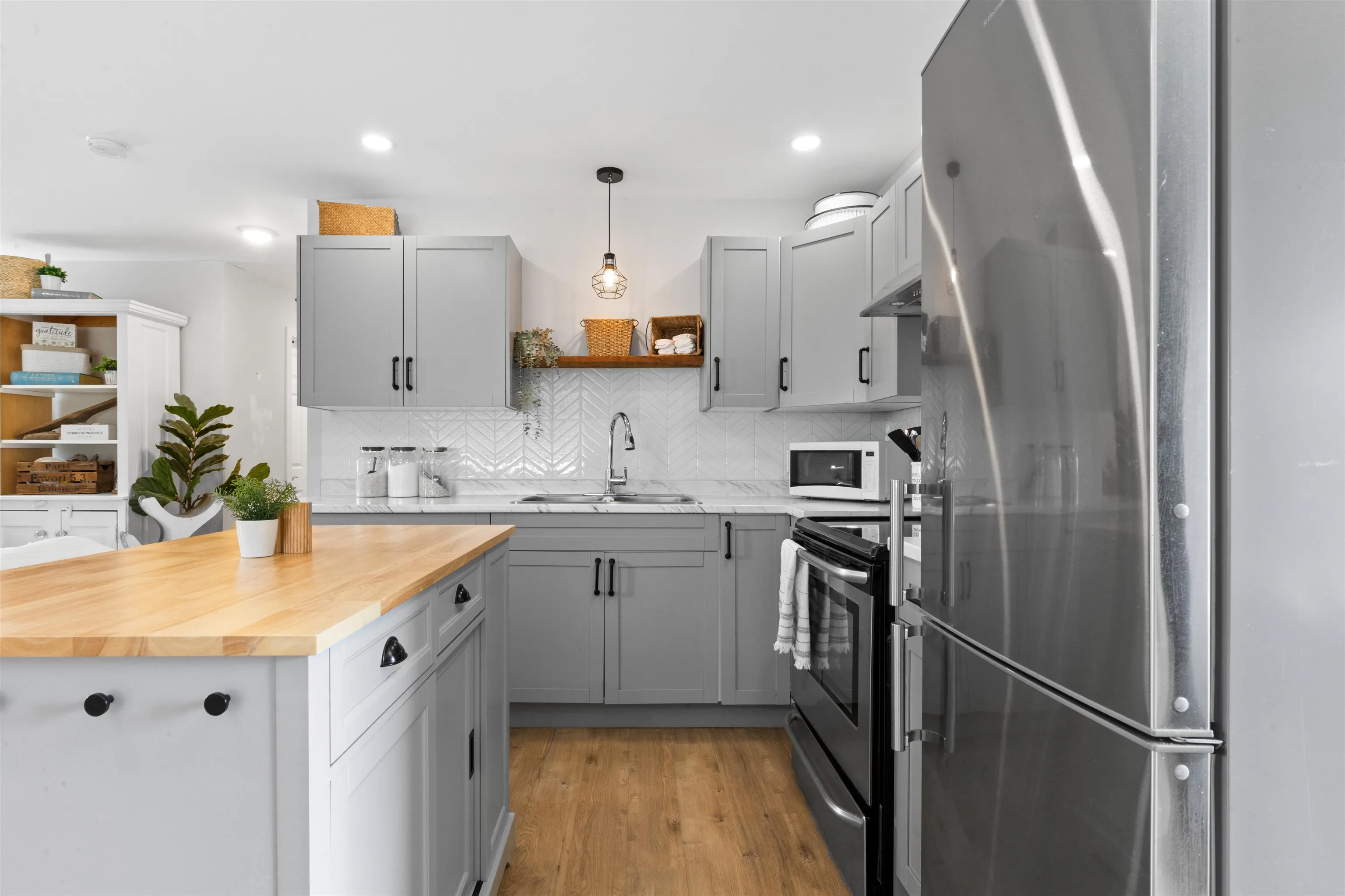 5702 Sumas Prairie Road