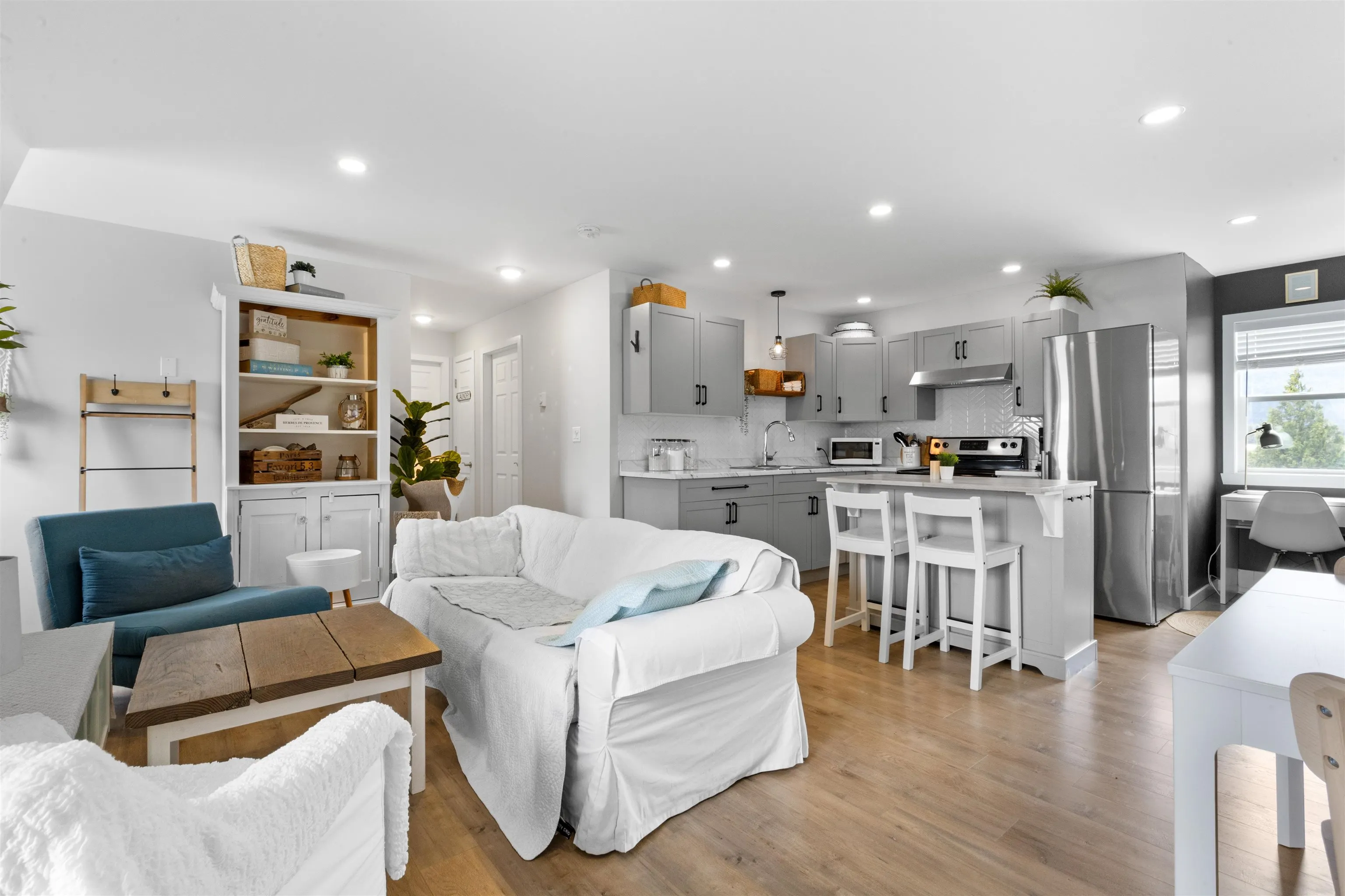 5702 Sumas Prairie Road