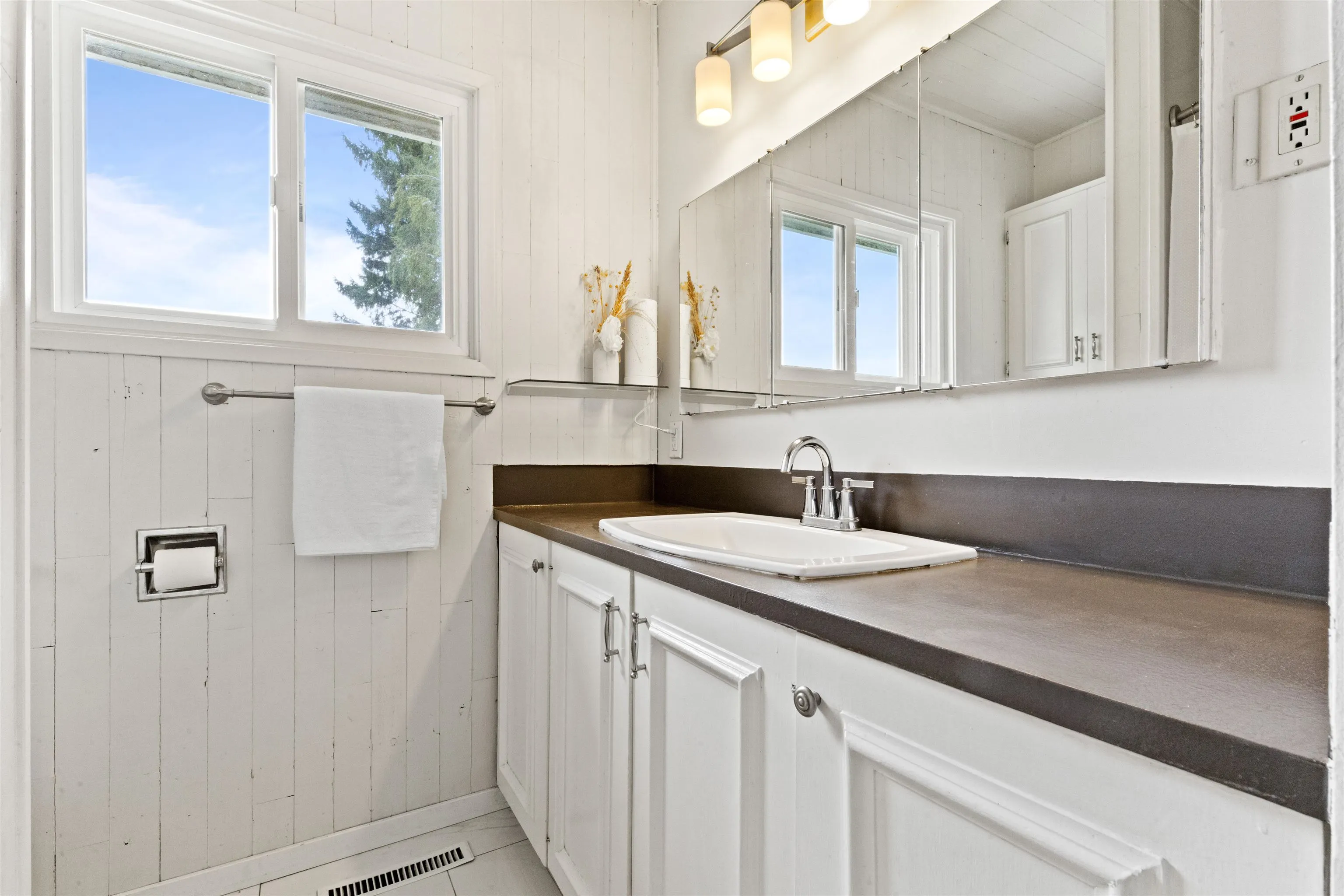 5702 Sumas Prairie Road