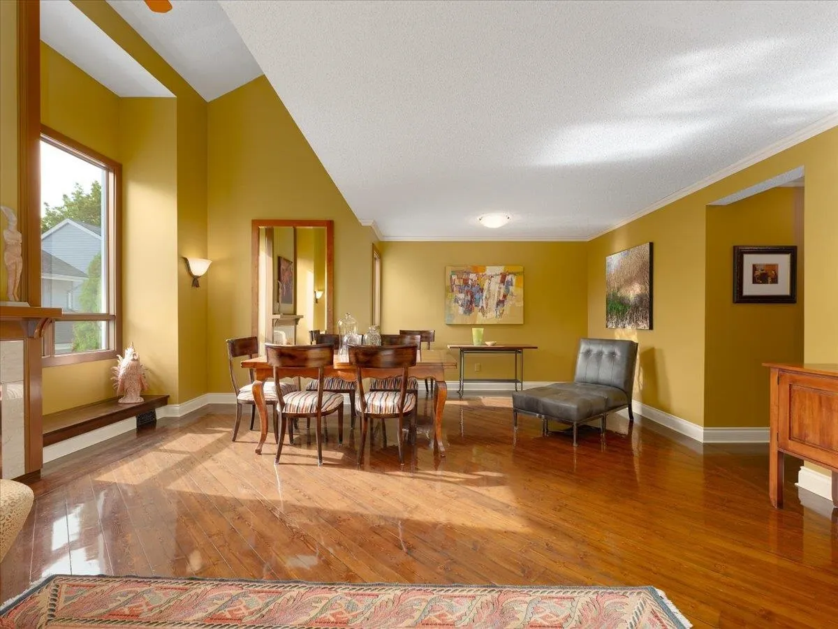 3649 Brahms Avenue
