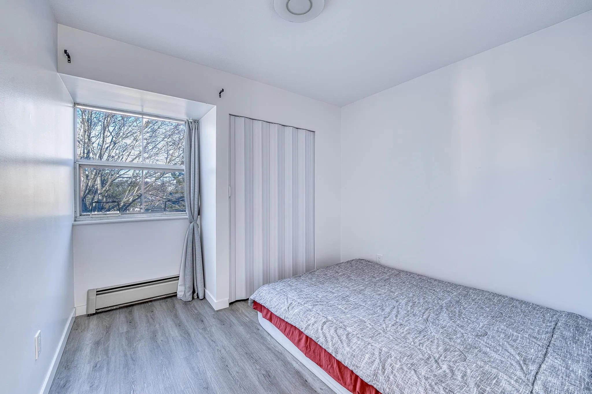 19 7380 Minoru Boulevard
