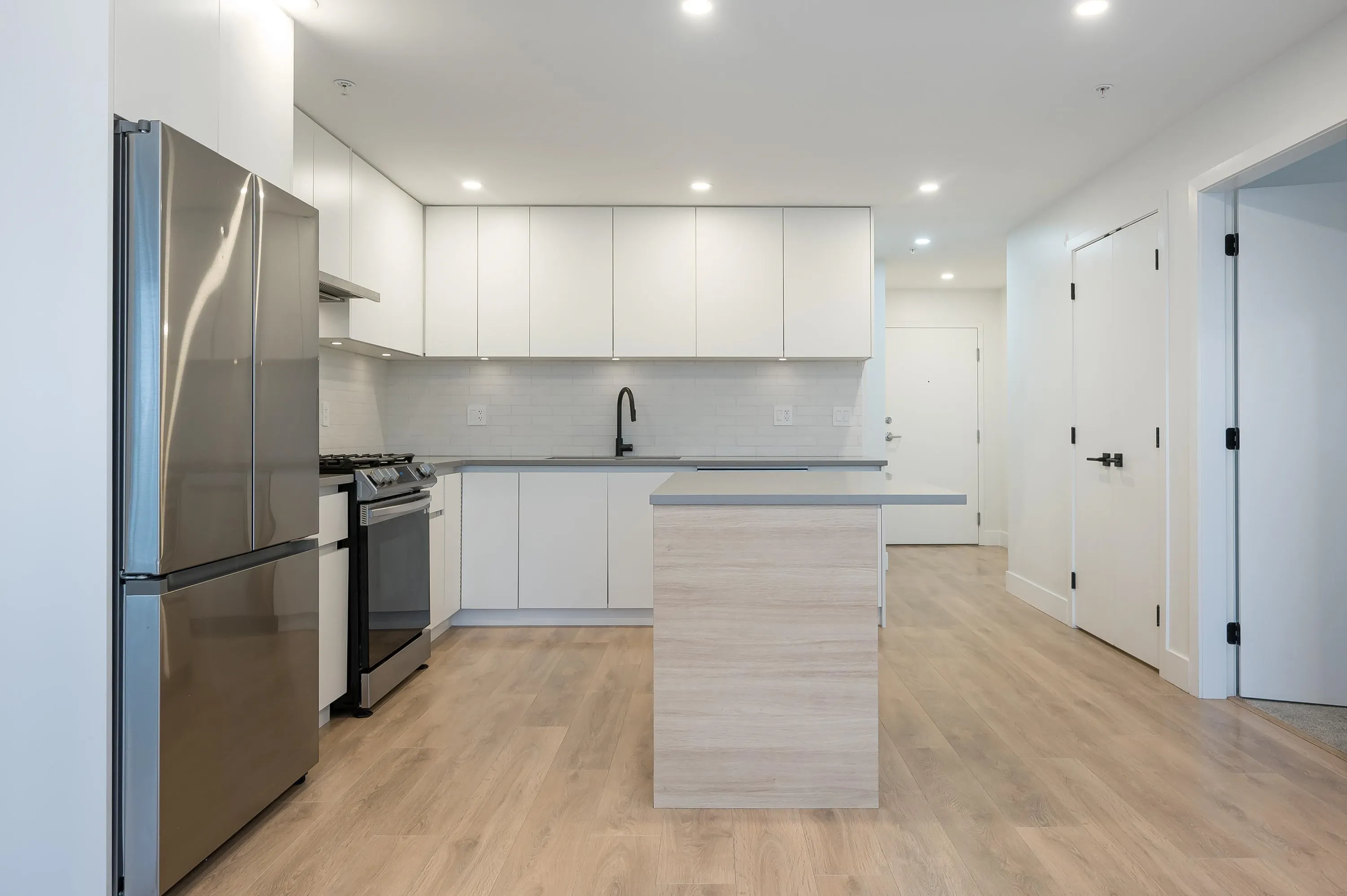 311 8496 120 Street