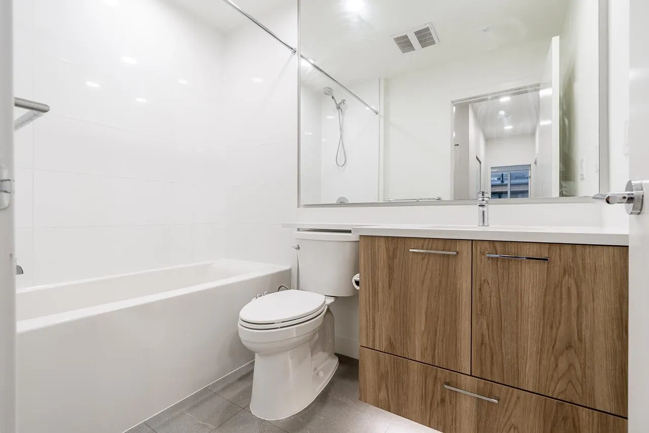 523 7599 15th Street