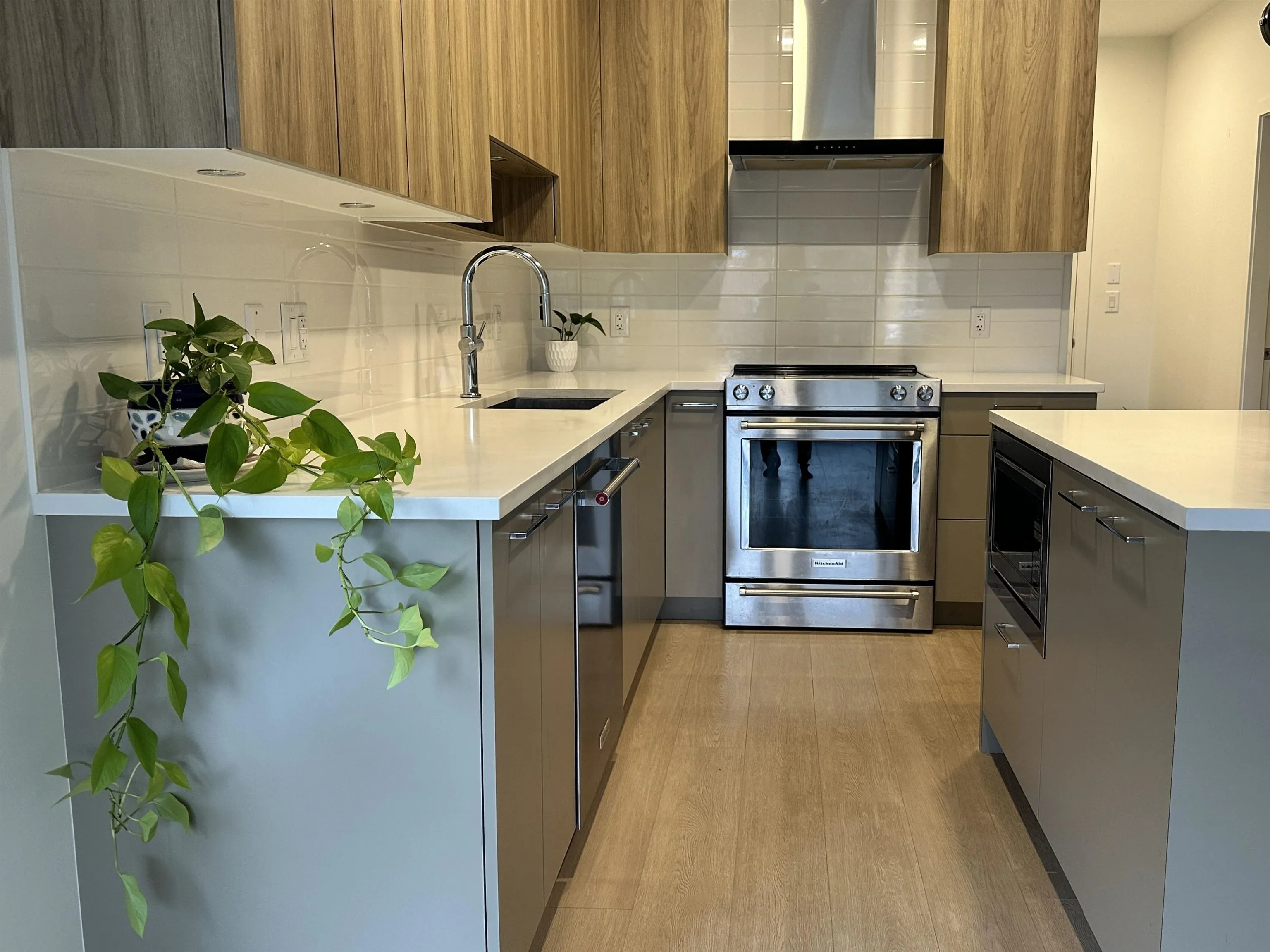 523 7599 15th Street