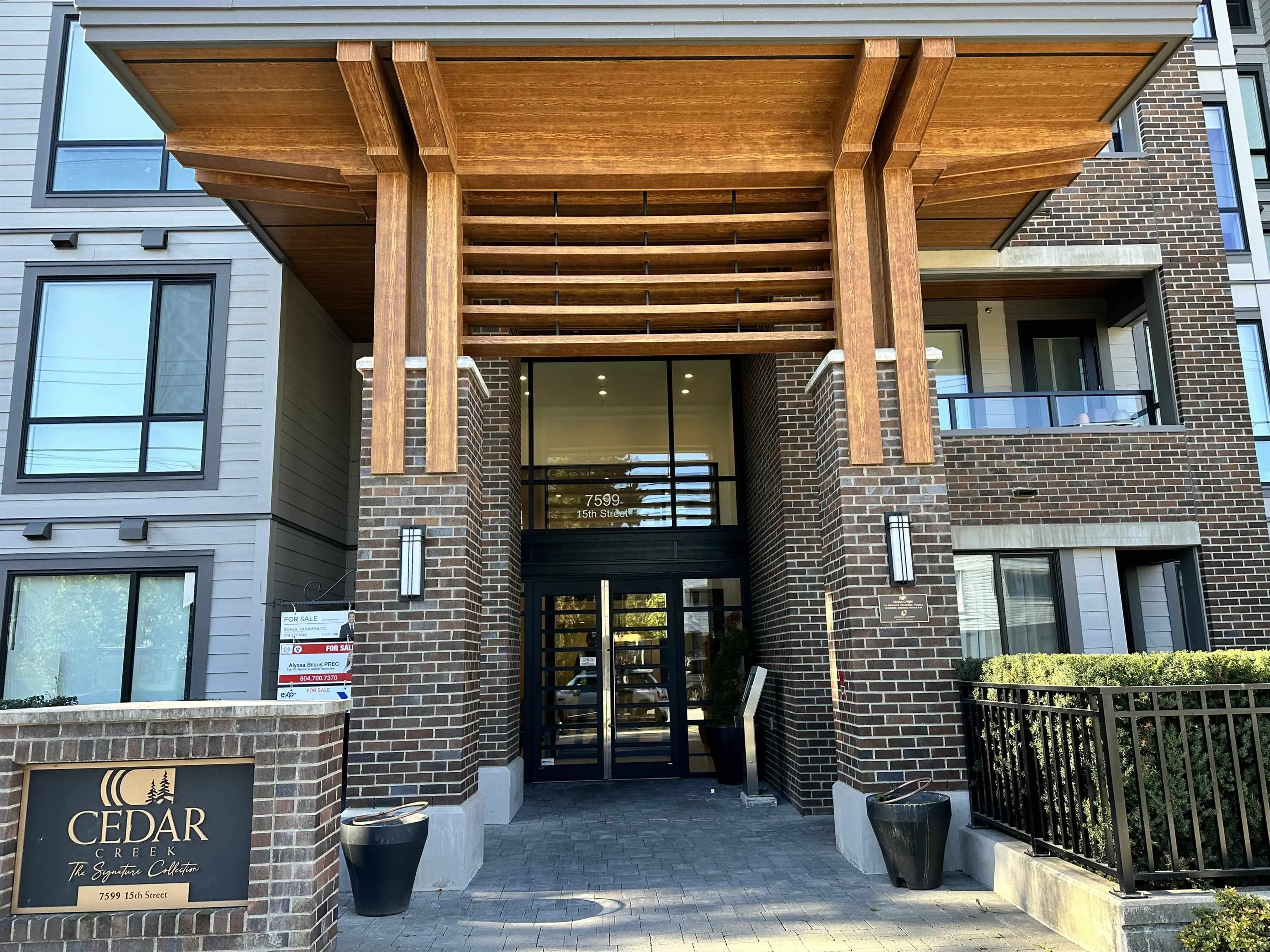 523 7599 15th Street