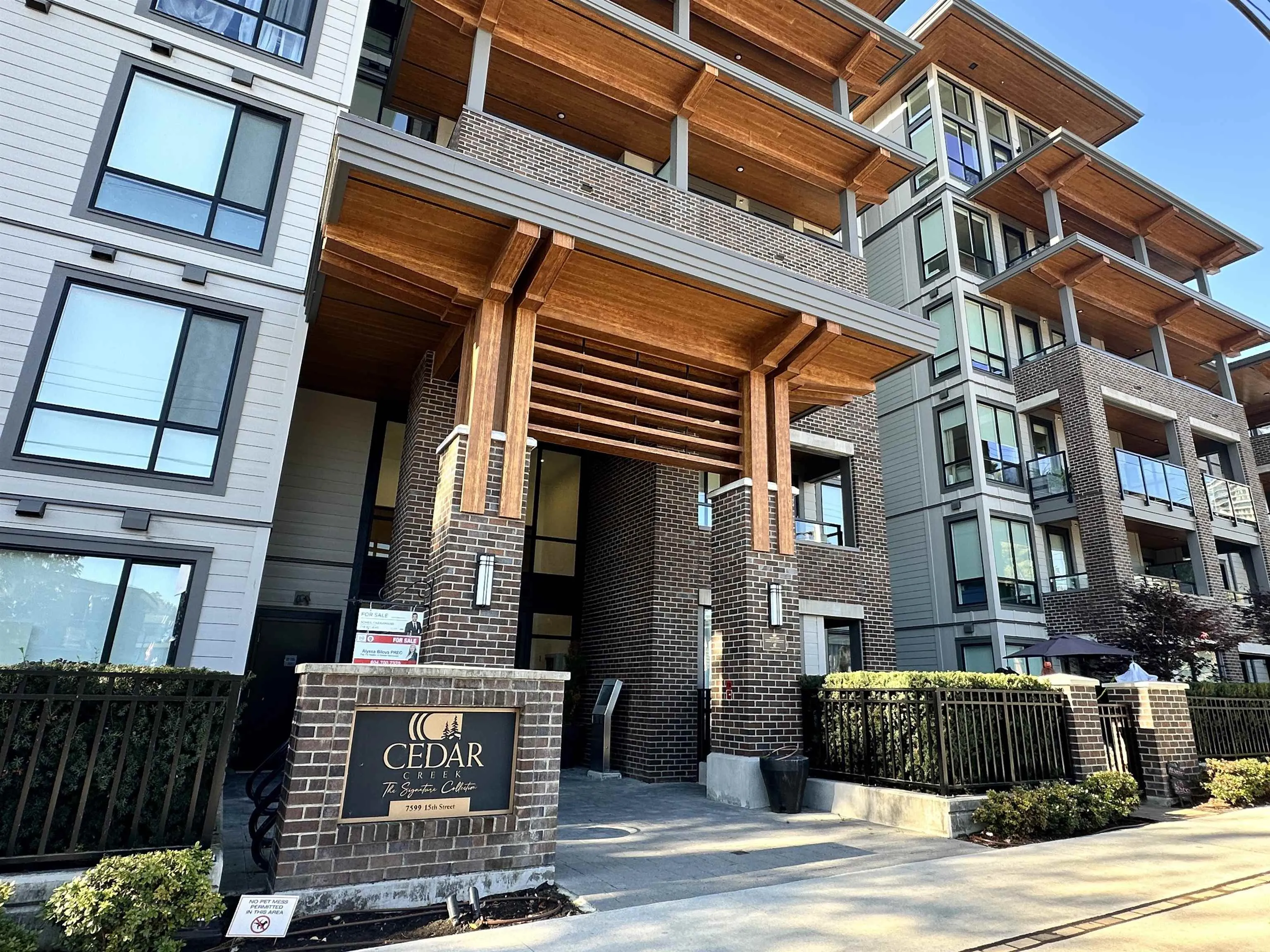 523 7599 15th Street