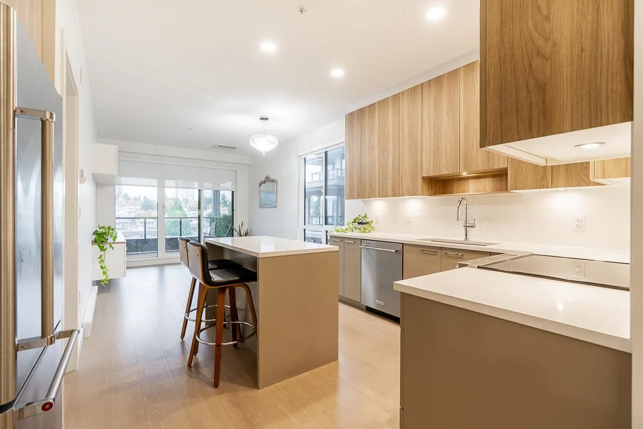 523 7599 15th Street