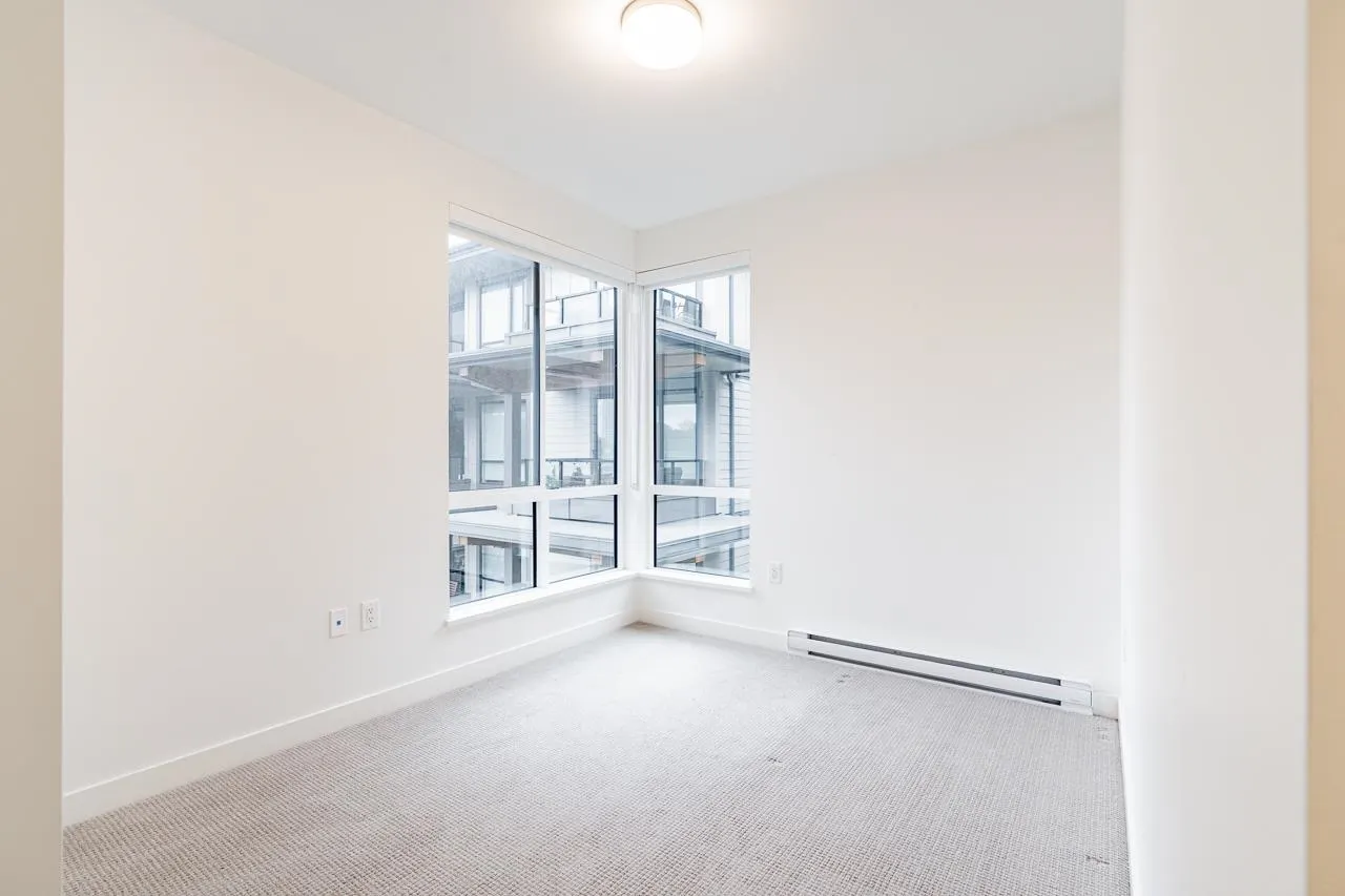 523 7599 15th Street