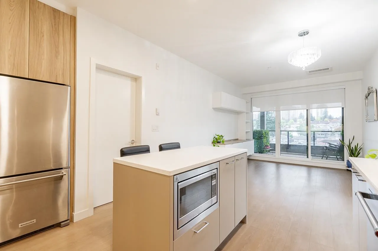 523 7599 15th Street