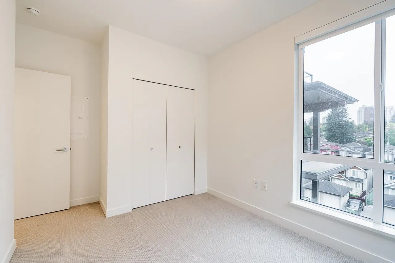 523 7599 15th Street