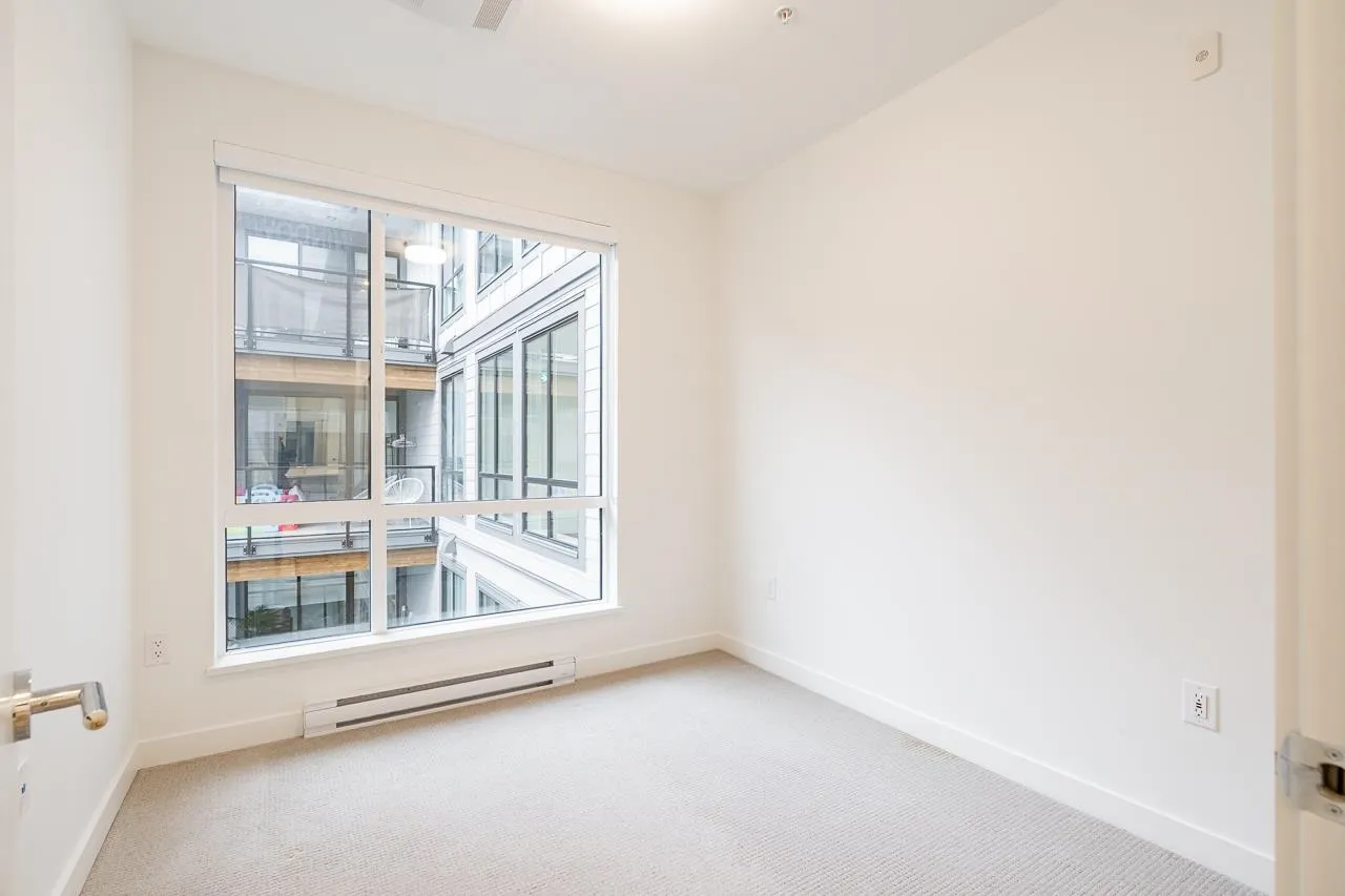 523 7599 15th Street