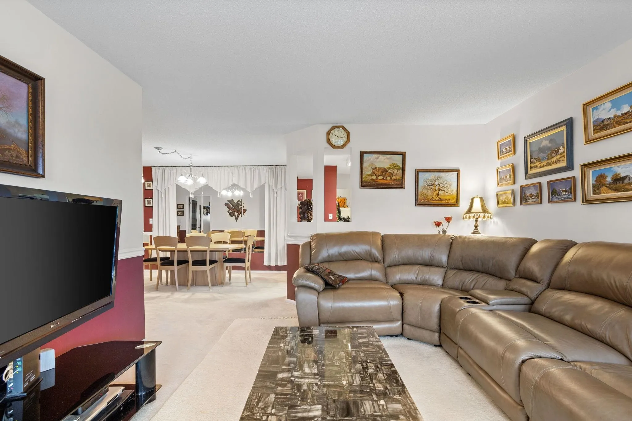 301 106 W Kings Road