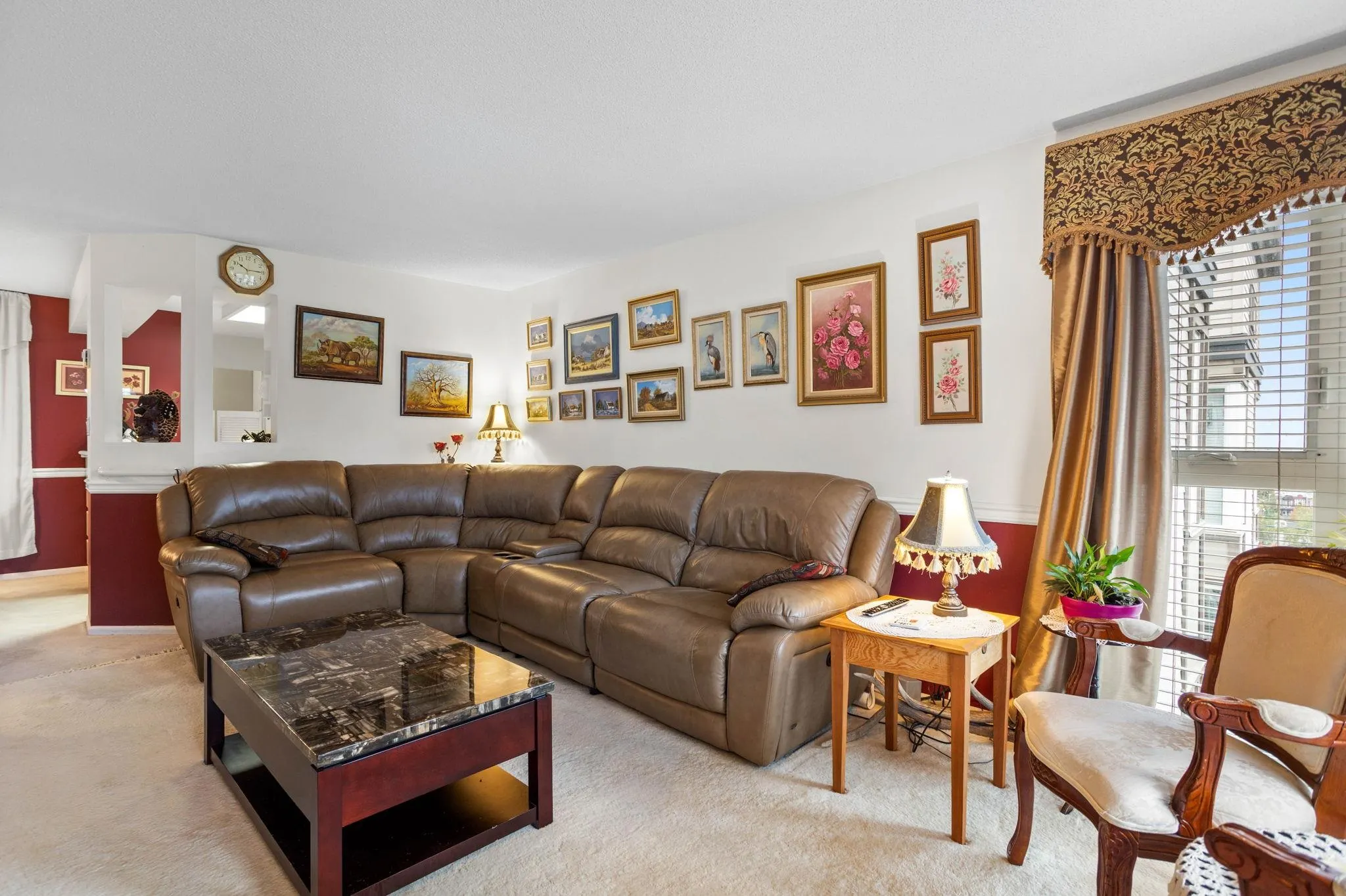 301 106 W Kings Road