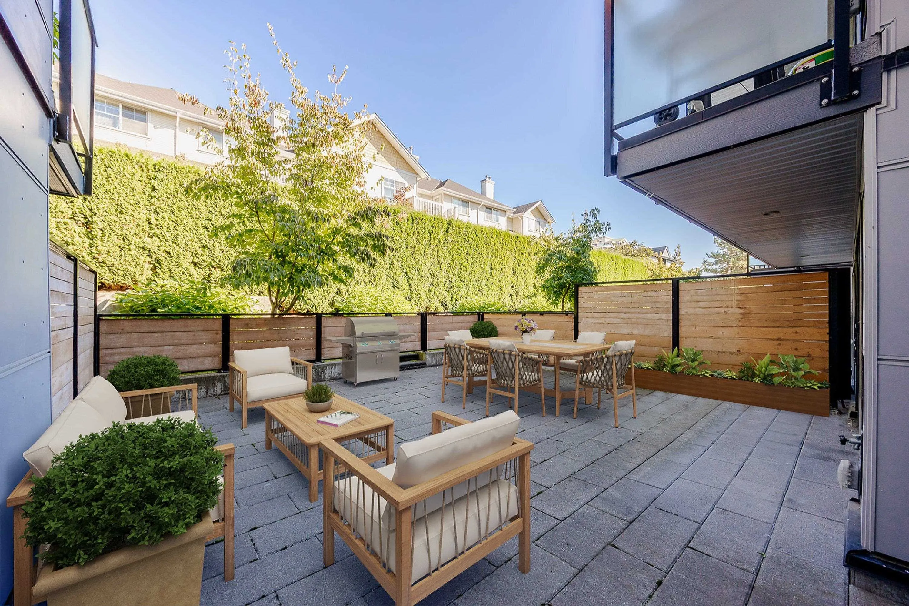 #213 215 Mowat Street