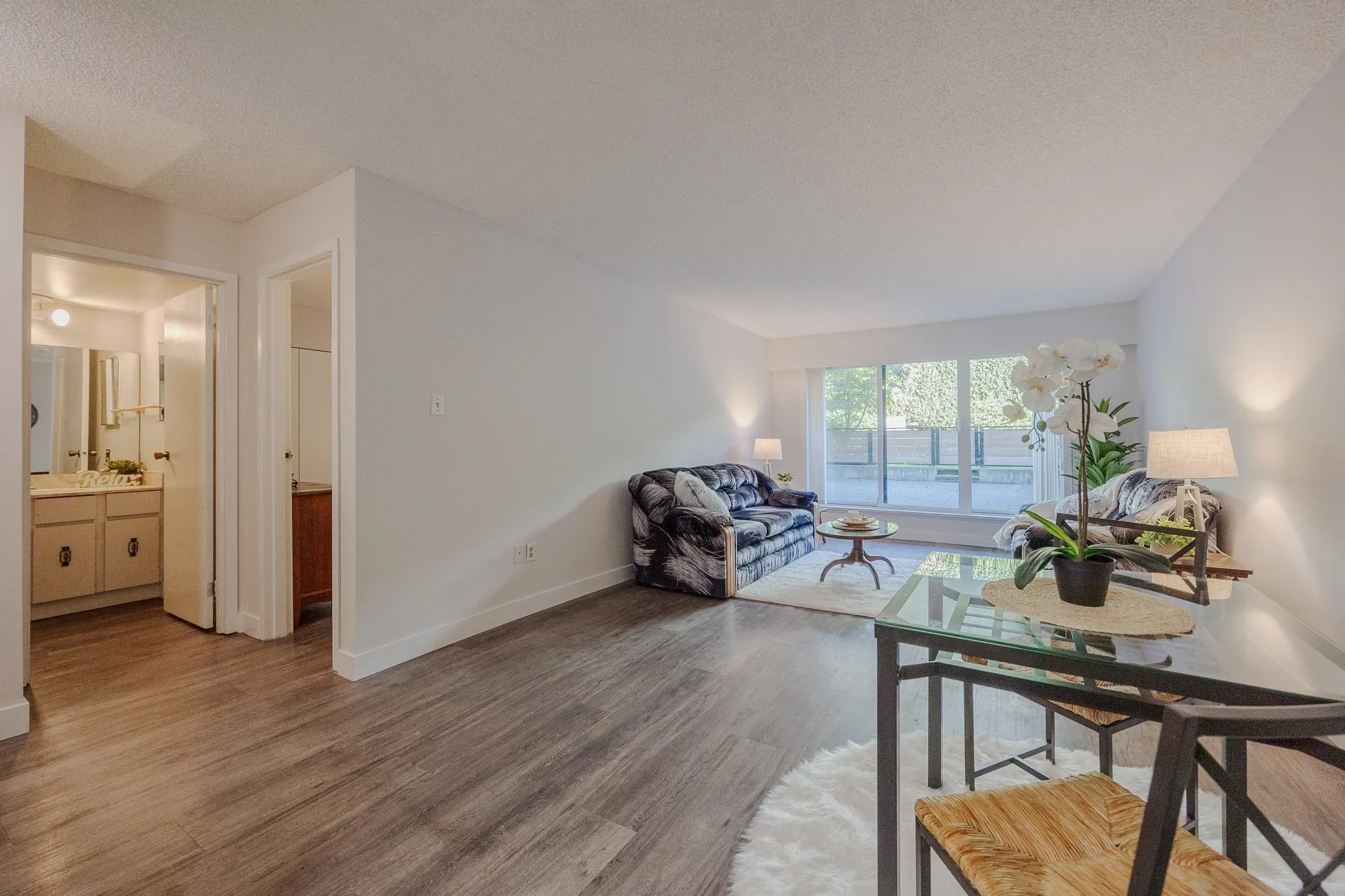 #213 215 Mowat Street
