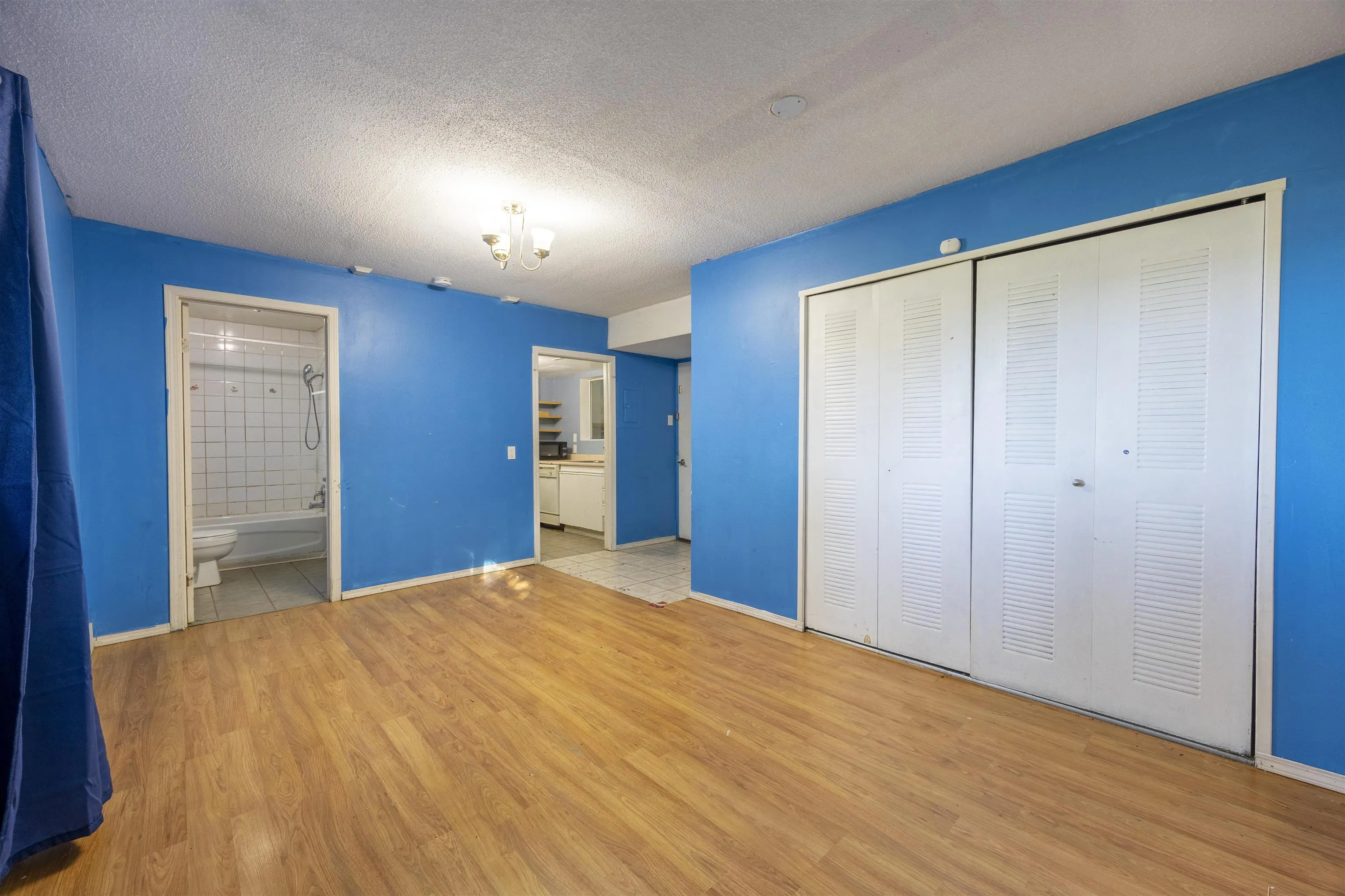 10231 Rosedene Crescent