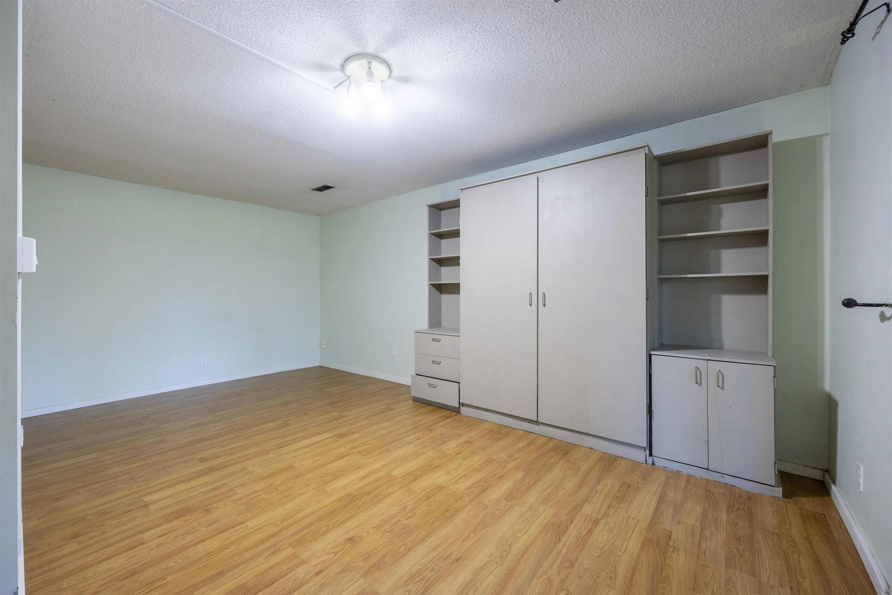 10231 Rosedene Crescent