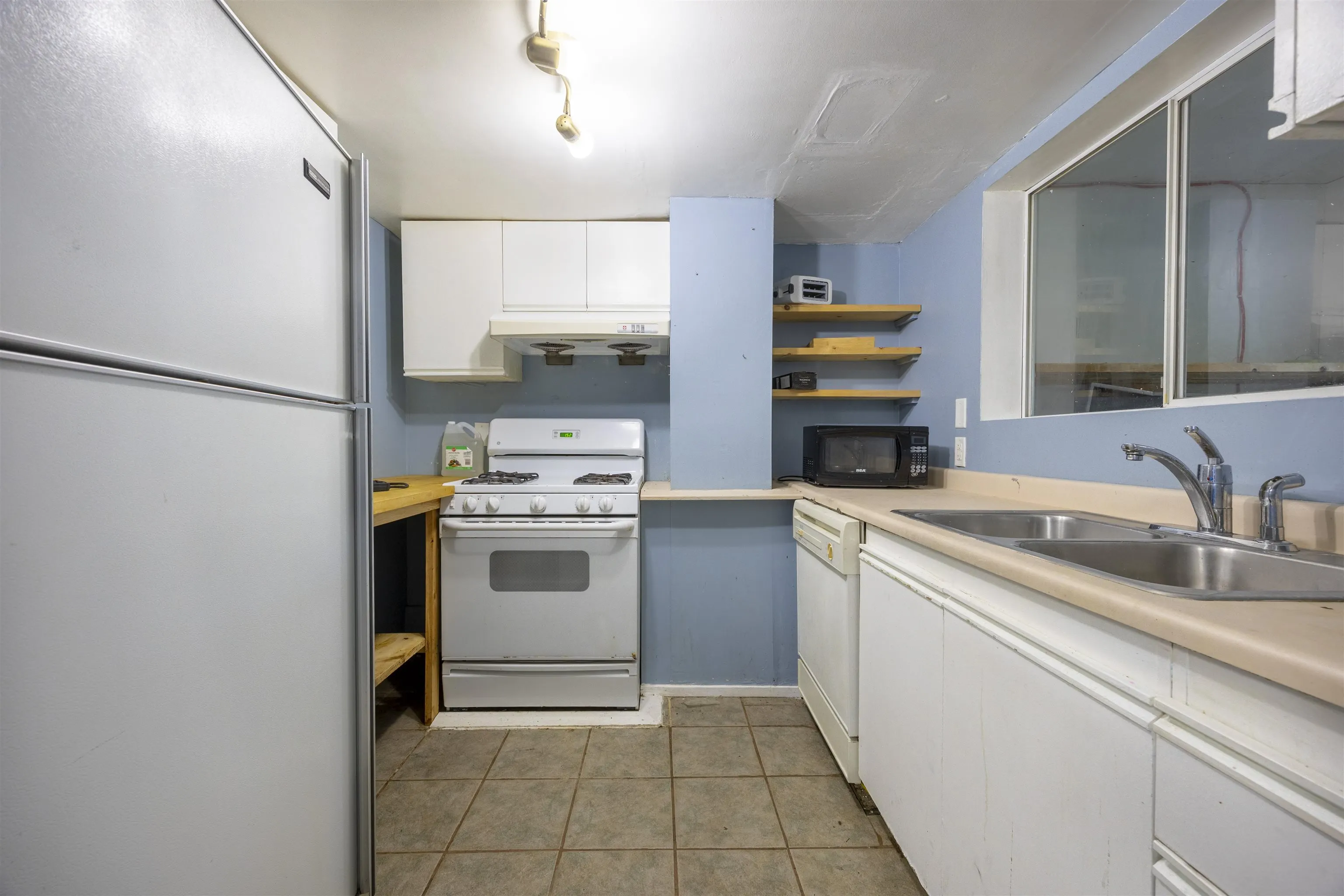 10231 Rosedene Crescent