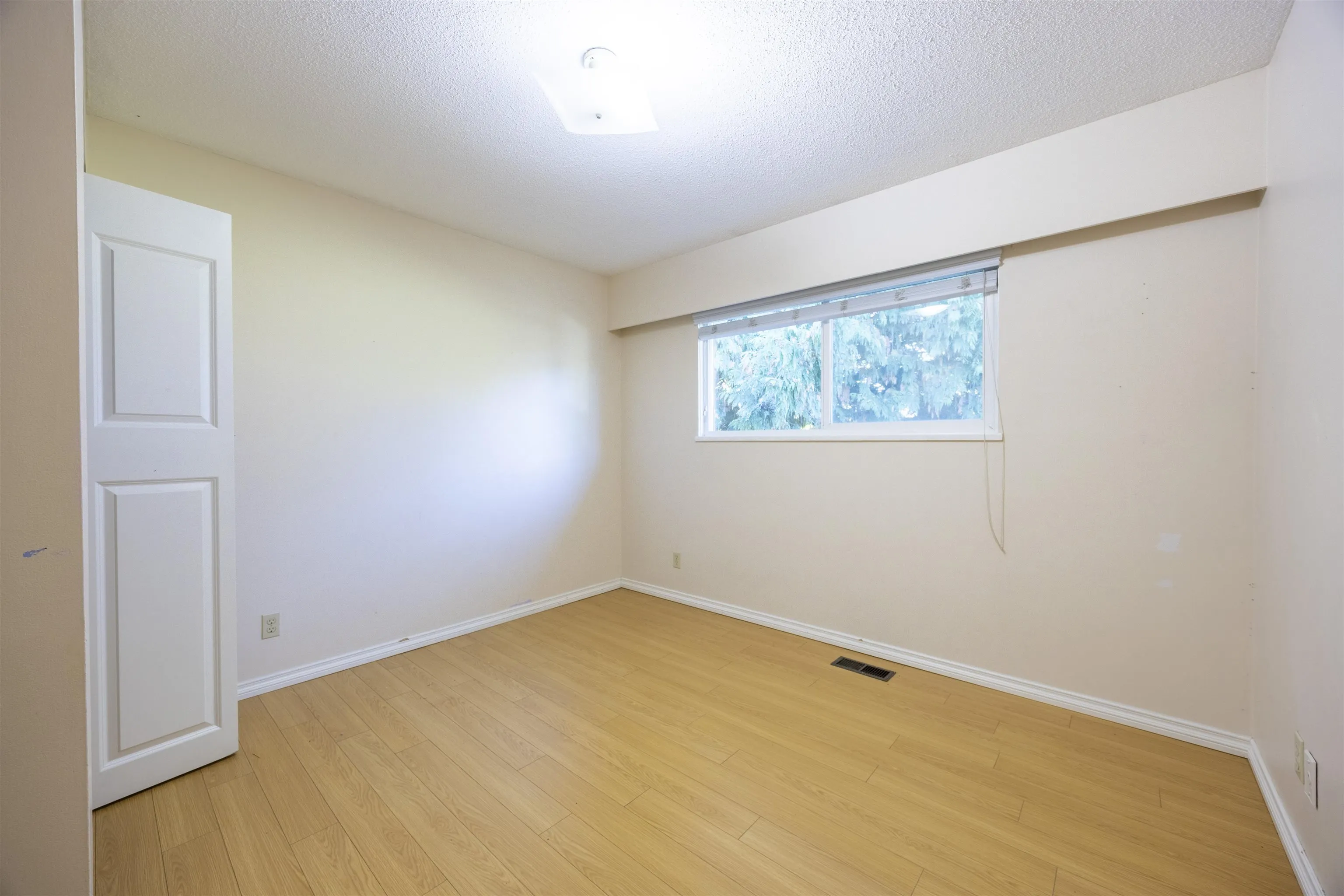 10231 Rosedene Crescent