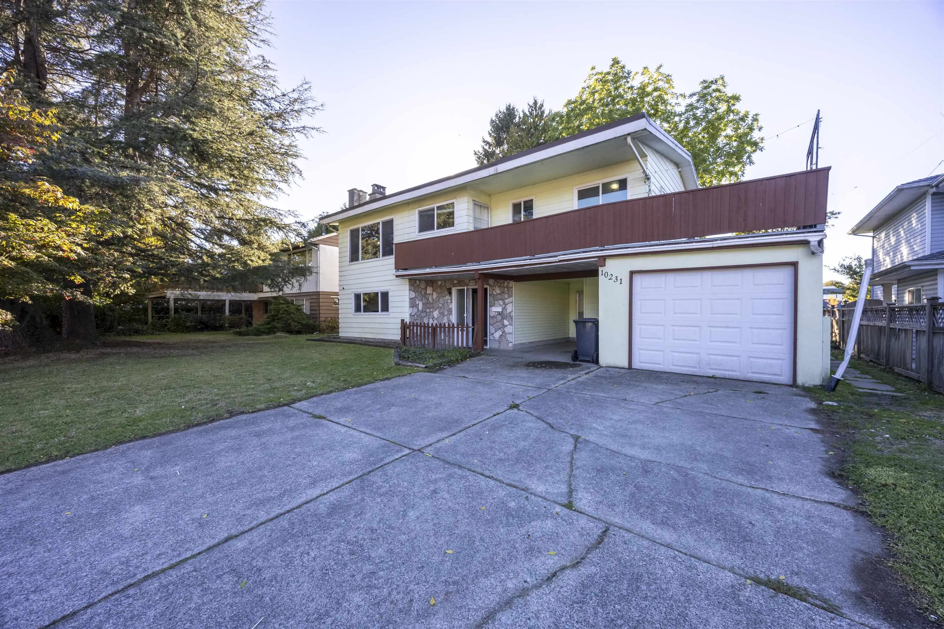 10231 Rosedene Crescent